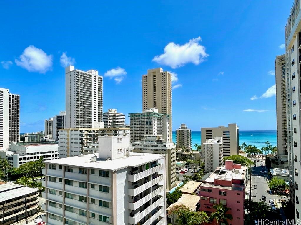 Waikiki Park Hgts condo # 1410, Honolulu, Hawaii - photo 2 of 15