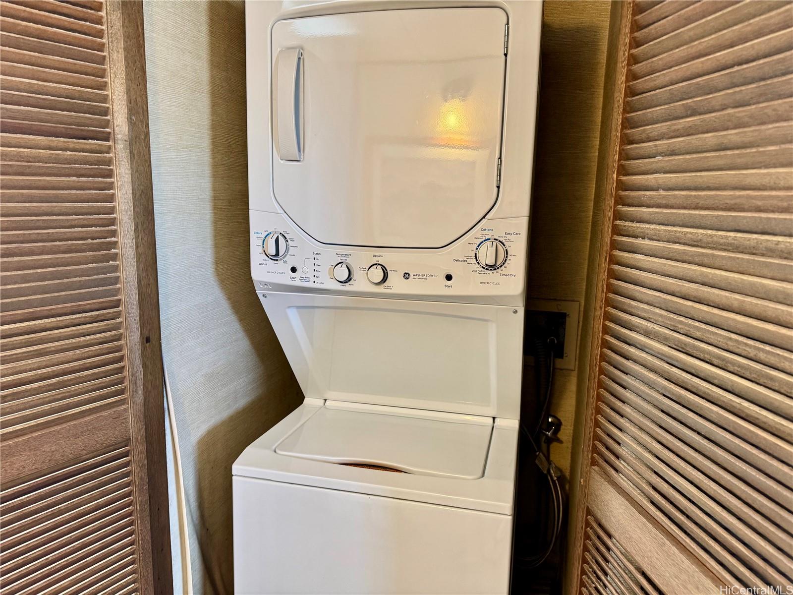 2440 Kuhio Ave Honolulu - Rental - photo 15 of 24