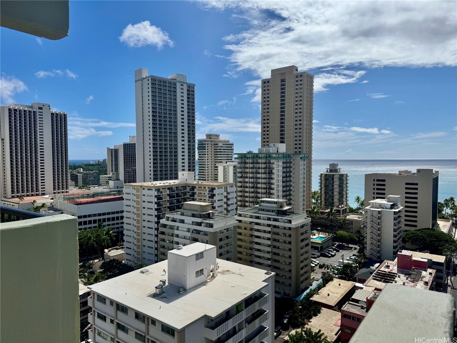 2440 Kuhio Ave Honolulu - Rental - photo 17 of 24