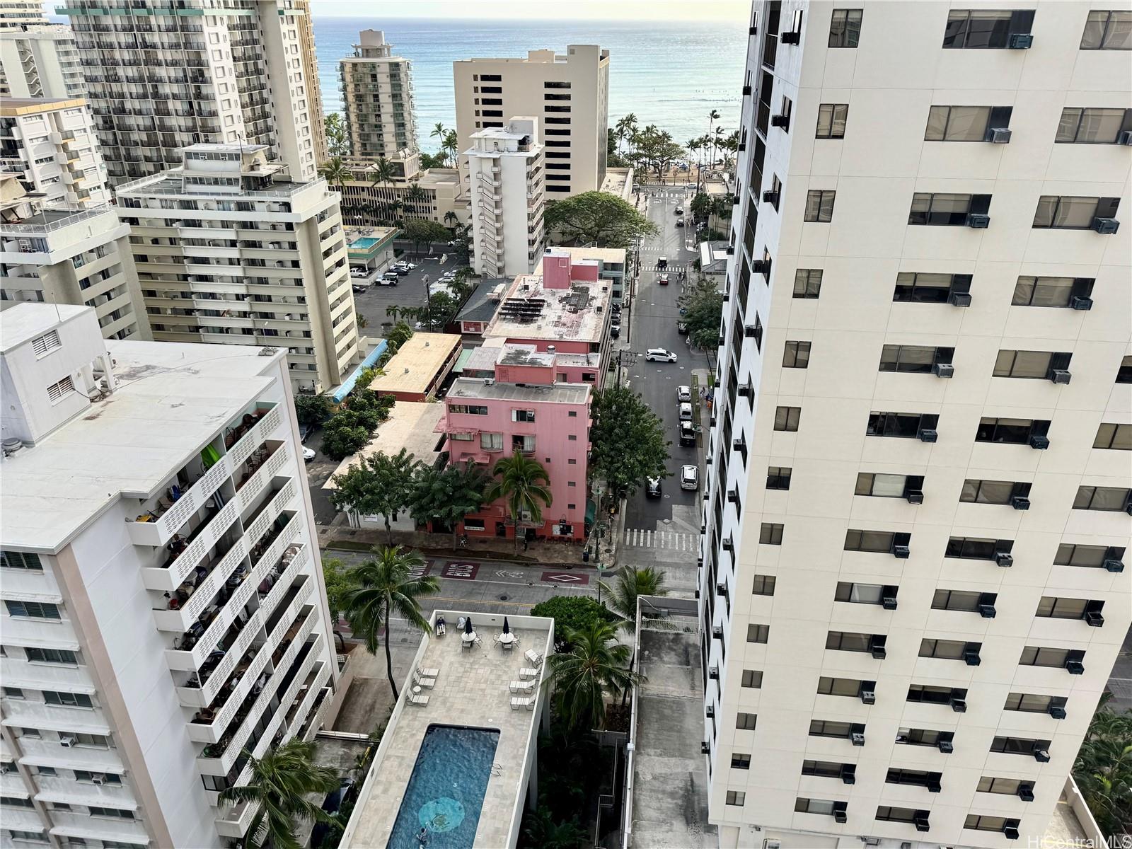 2440 Kuhio Ave Honolulu - Rental - photo 19 of 24