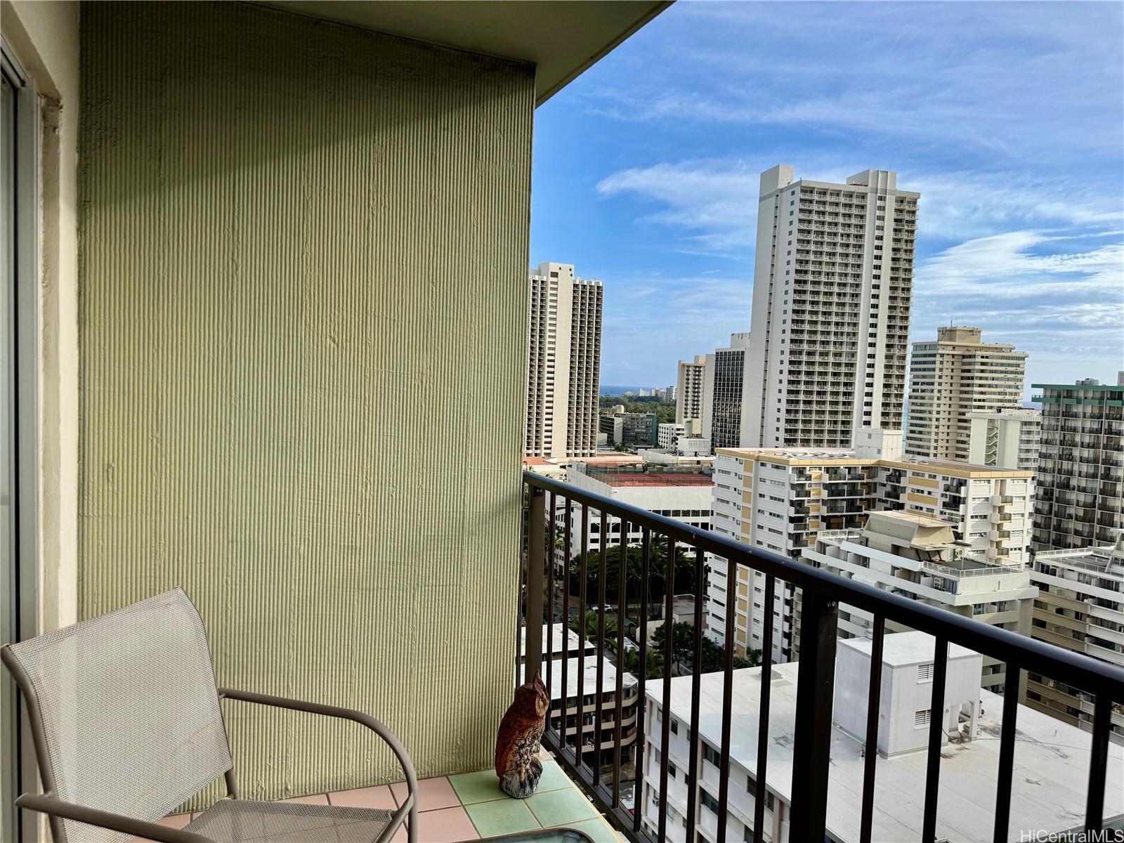 2440 Kuhio Ave Honolulu - Rental - photo 20 of 24