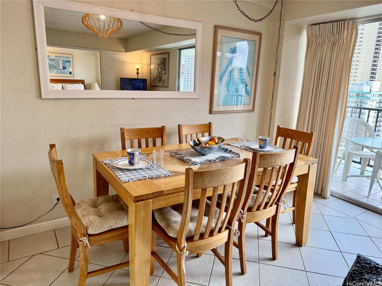 2440 Kuhio Ave Honolulu - Rental - photo 8 of 25