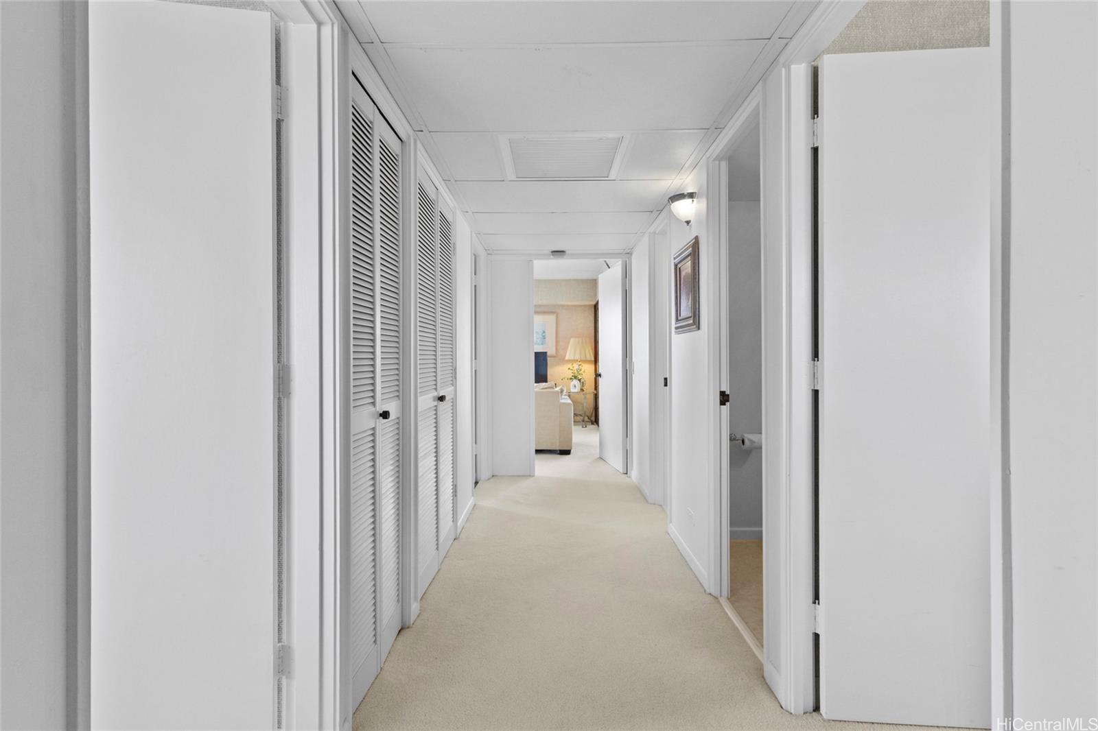 Waikiki Park Hgts condo # 2201, Honolulu, Hawaii - photo 15 of 16