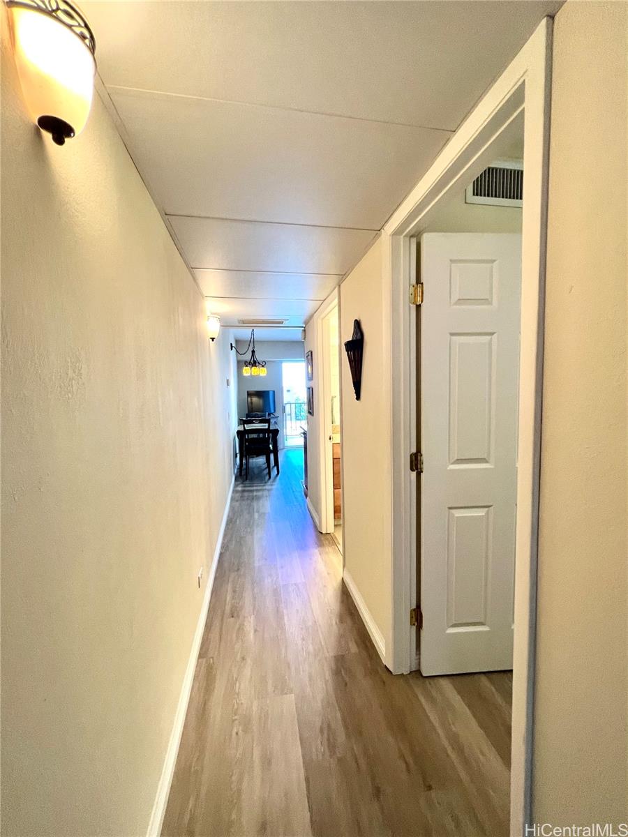 2440 Kuhio Ave Honolulu - Rental - photo 2 of 19