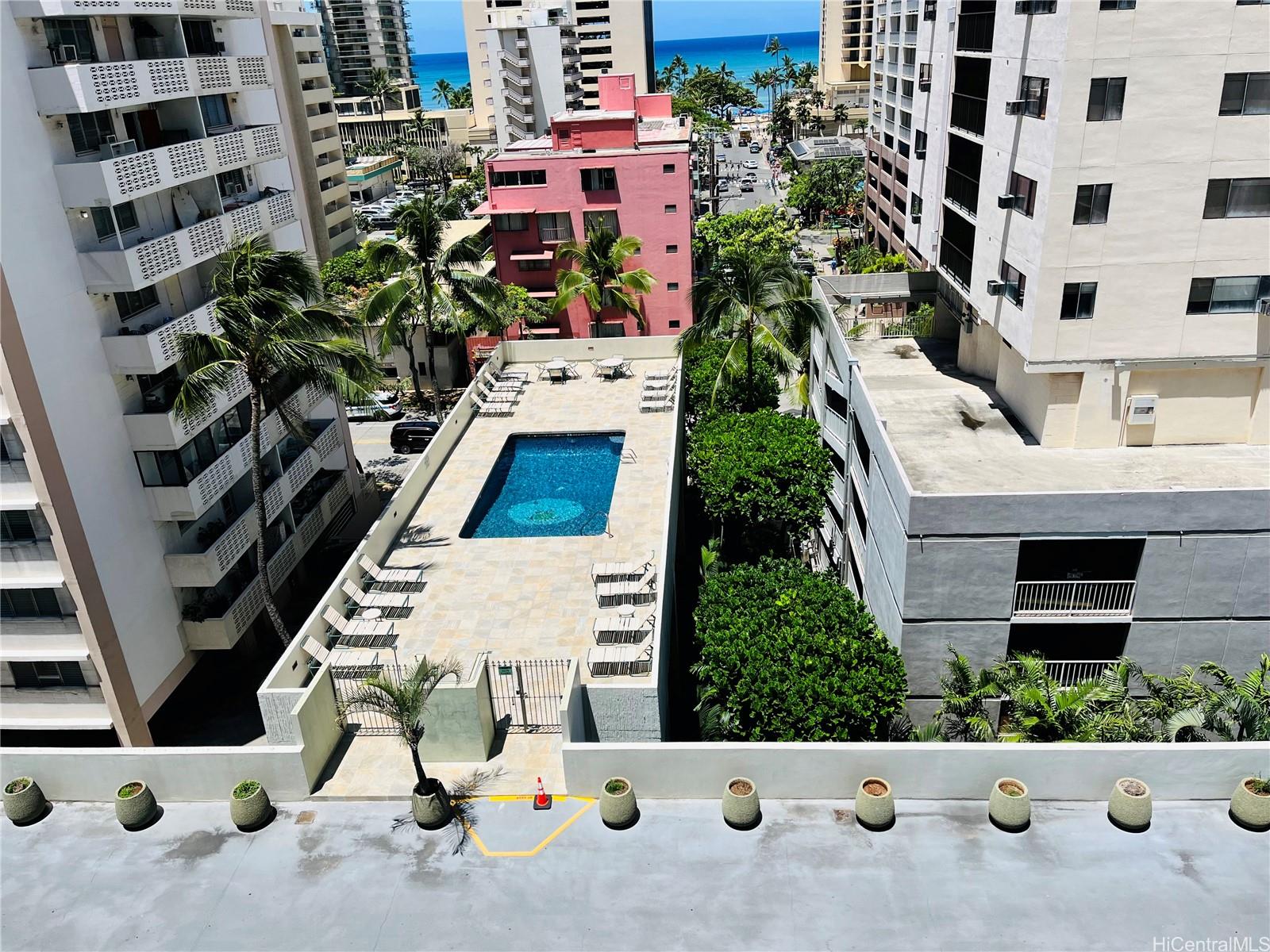 2440 Kuhio Ave Honolulu - Rental - photo 12 of 25