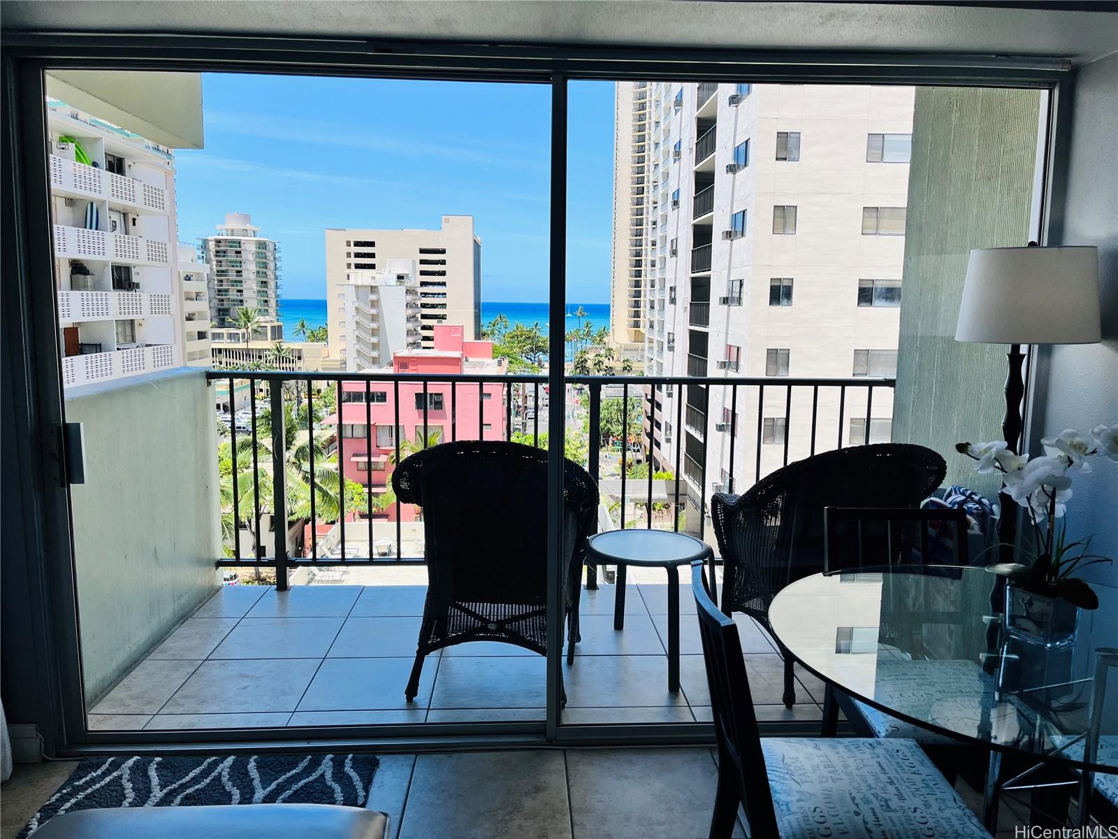 2440 Kuhio Ave Honolulu - Rental - photo 9 of 25