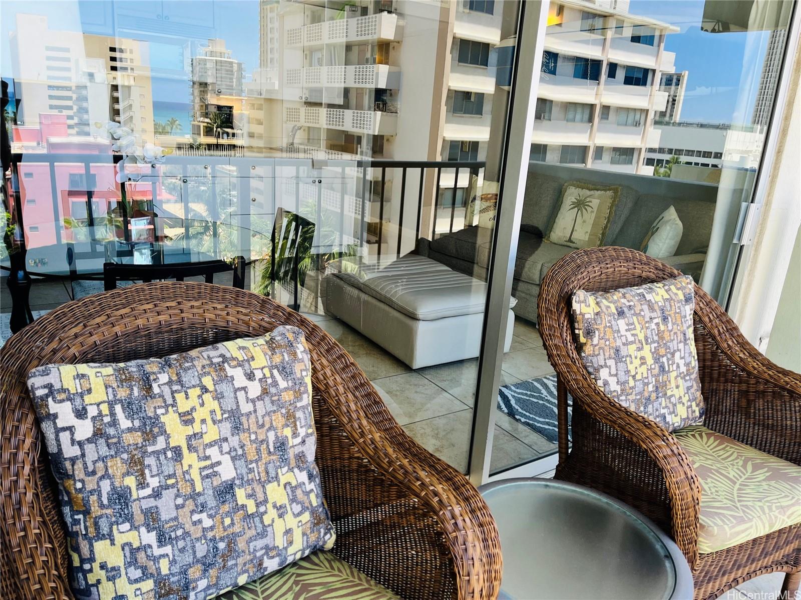 2440 Kuhio Ave Honolulu - Rental - photo 10 of 25