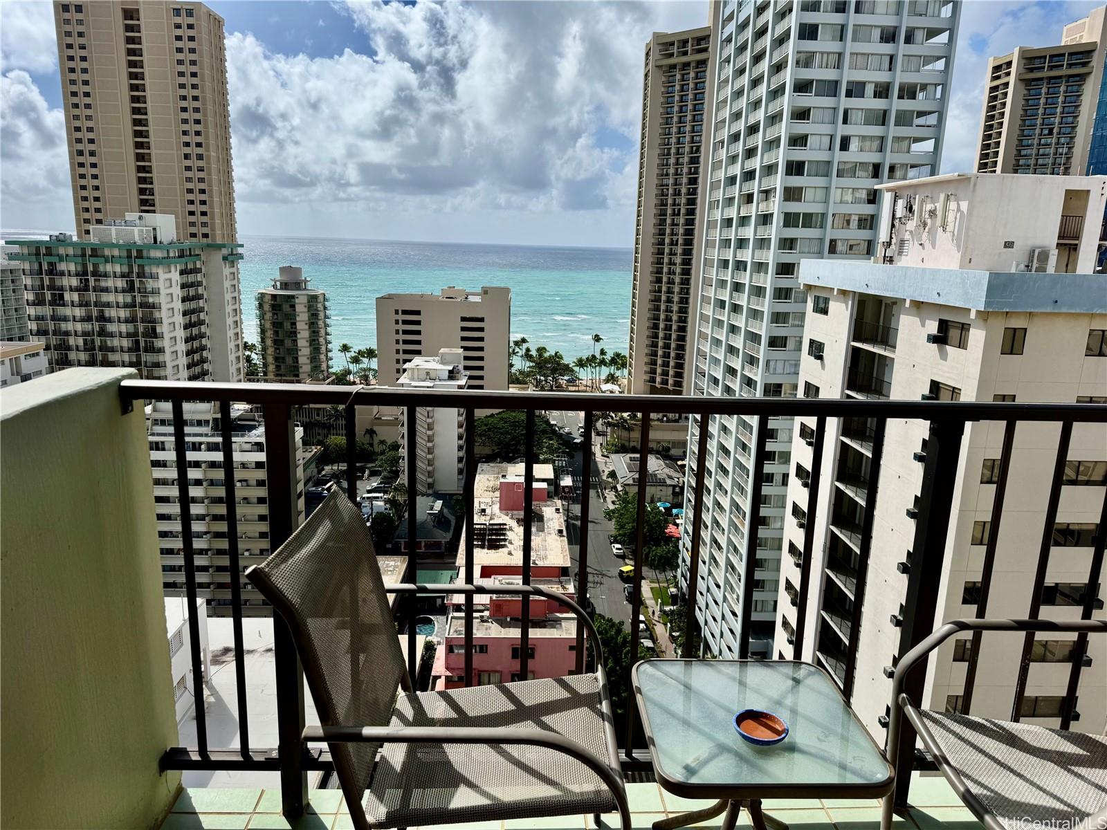 2440 Kuhio St Honolulu - Rental - photo 16 of 24