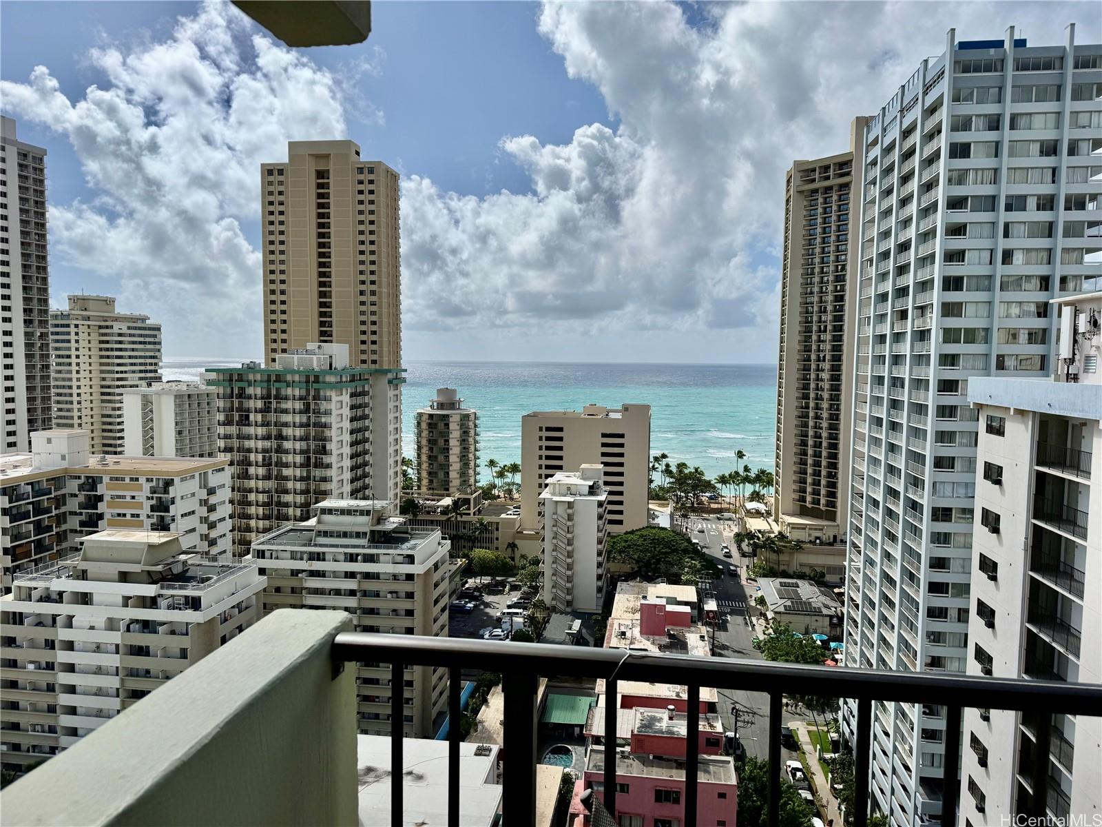 2440 Kuhio St Honolulu - Rental - photo 17 of 24