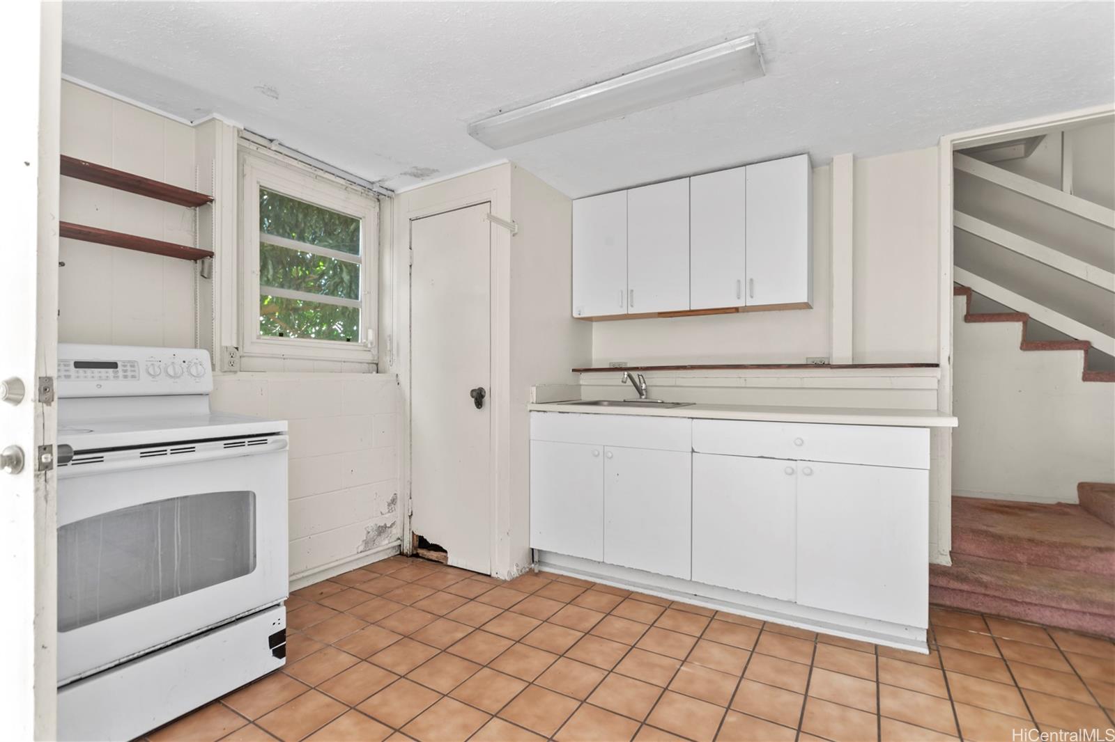 2442  10th Ave Palolo, Diamond Head home - photo 15 of 22