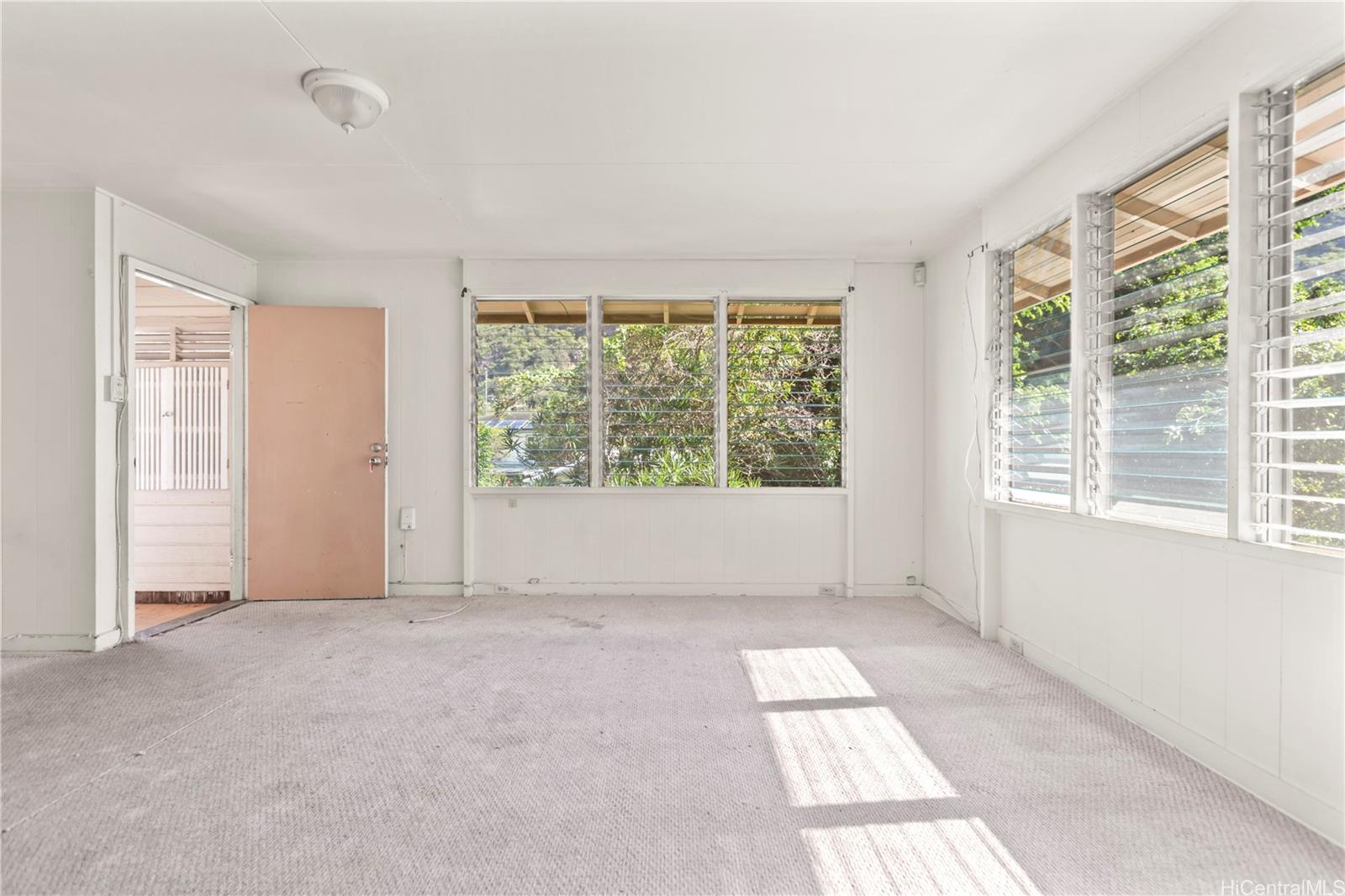 2442  10th Ave Palolo, Diamond Head home - photo 6 of 22