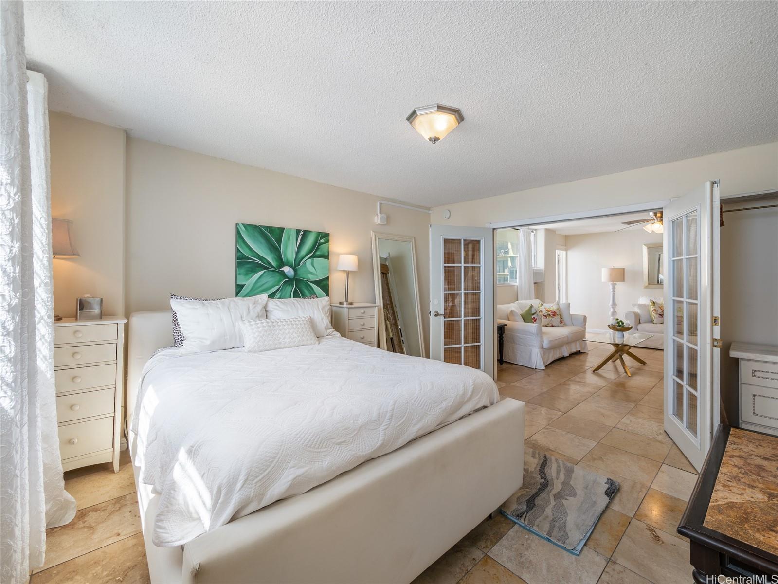 Kuhio Plaza condo # 1101, Honolulu, Hawaii - photo 7 of 25