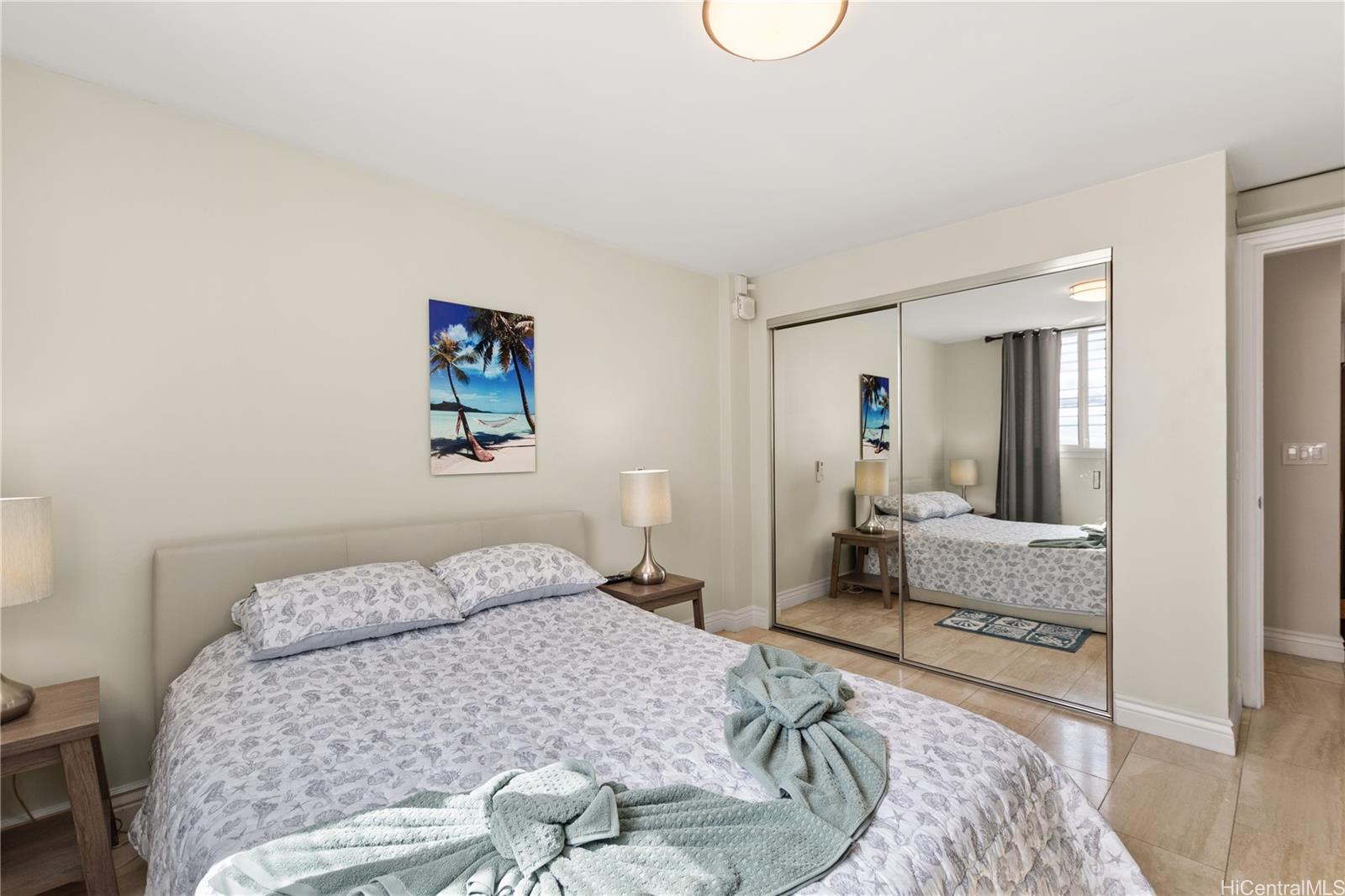 Kuhio Plaza condo # 1102, Honolulu, Hawaii - photo 9 of 18