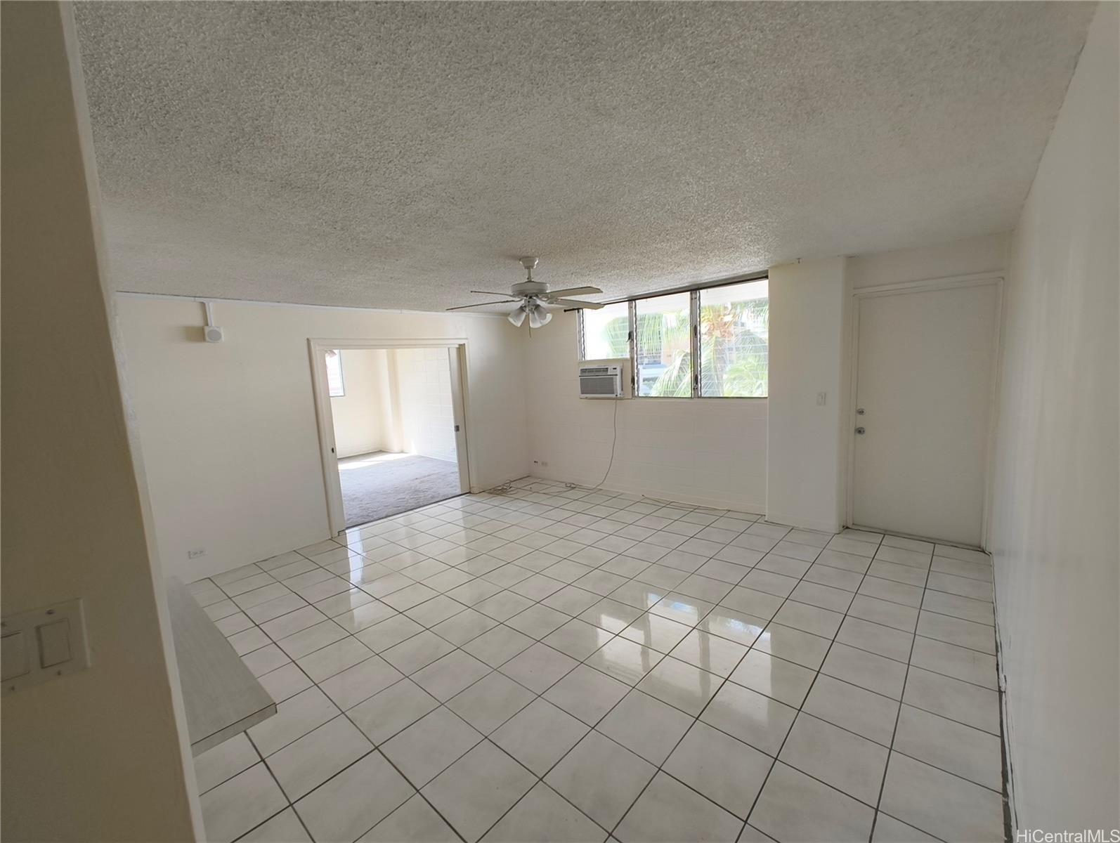 2442 Kuhio Ave Honolulu - Rental - photo 2 of 12