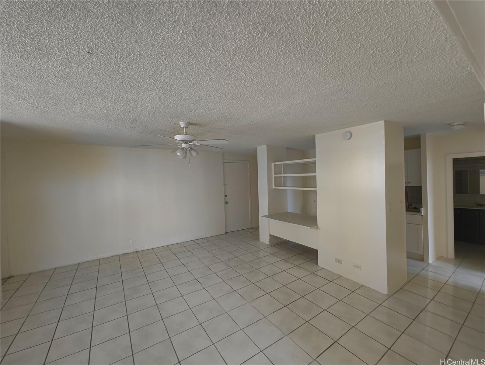 2442 Kuhio Ave Honolulu - Rental - photo 6 of 12