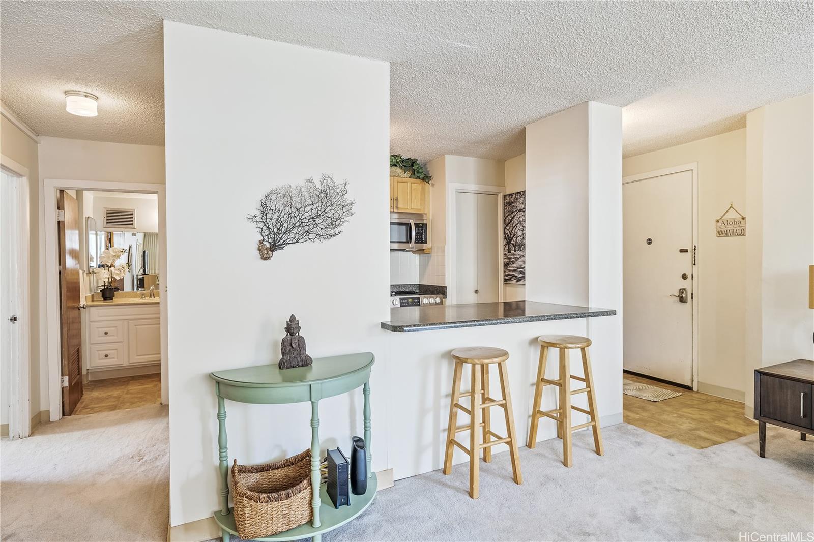 Kuhio Plaza condo # 704, Honolulu, Hawaii - photo 11 of 25