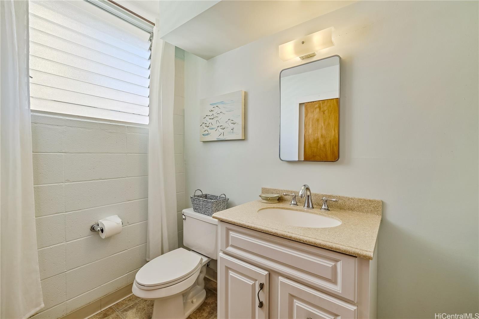 Kuhio Plaza condo # 704, Honolulu, Hawaii - photo 16 of 25