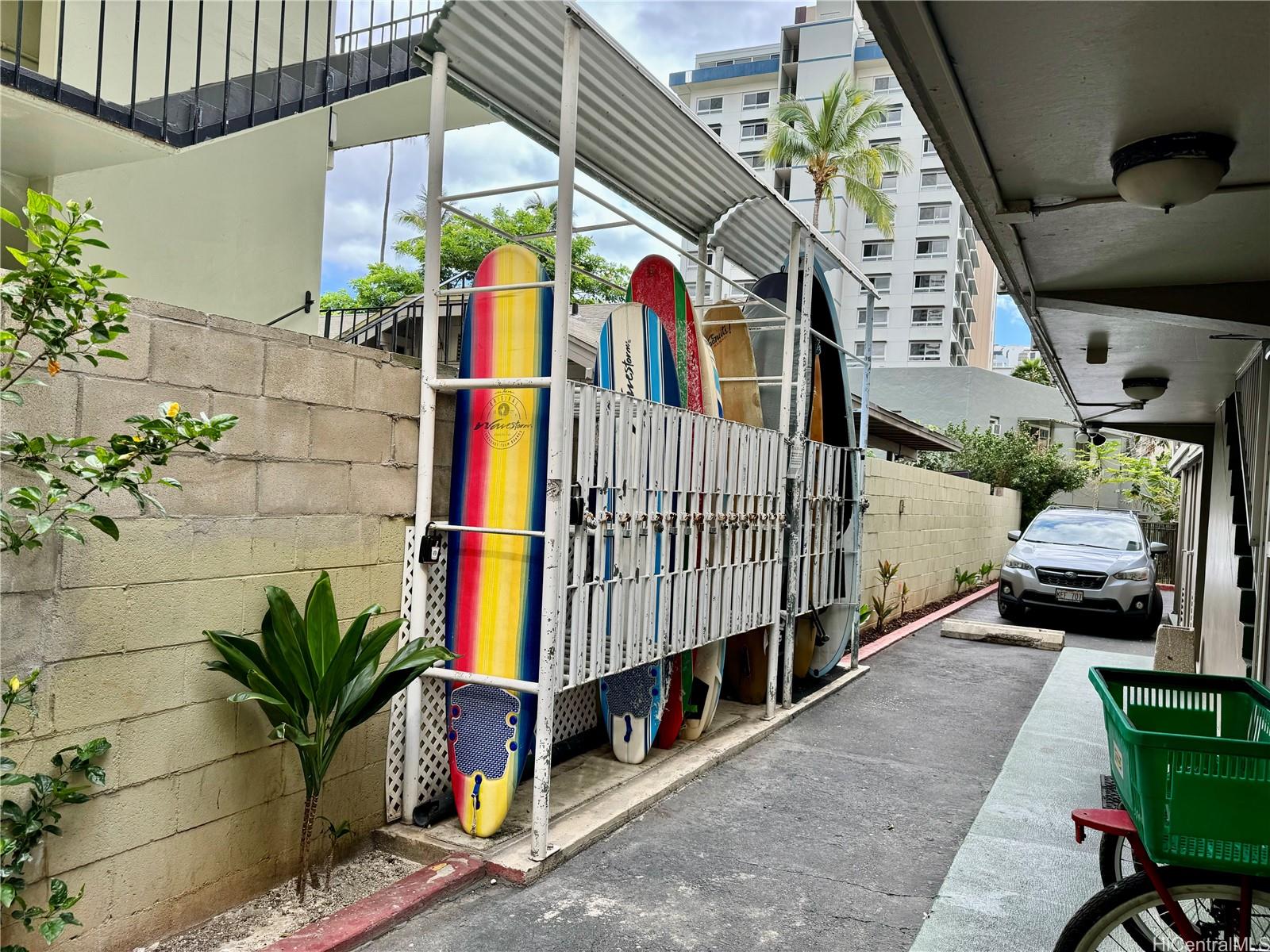 2442 Tusitala St Honolulu - Rental - photo 12 of 15