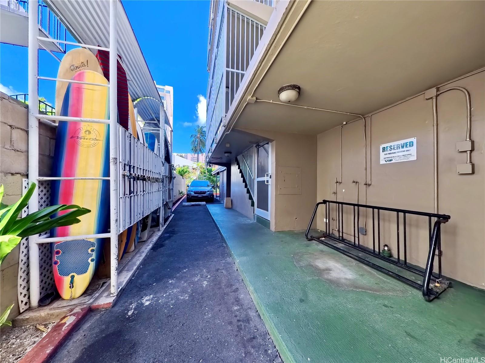 Ainahau Gardens condo # 211, Honolulu, Hawaii - photo 15 of 17