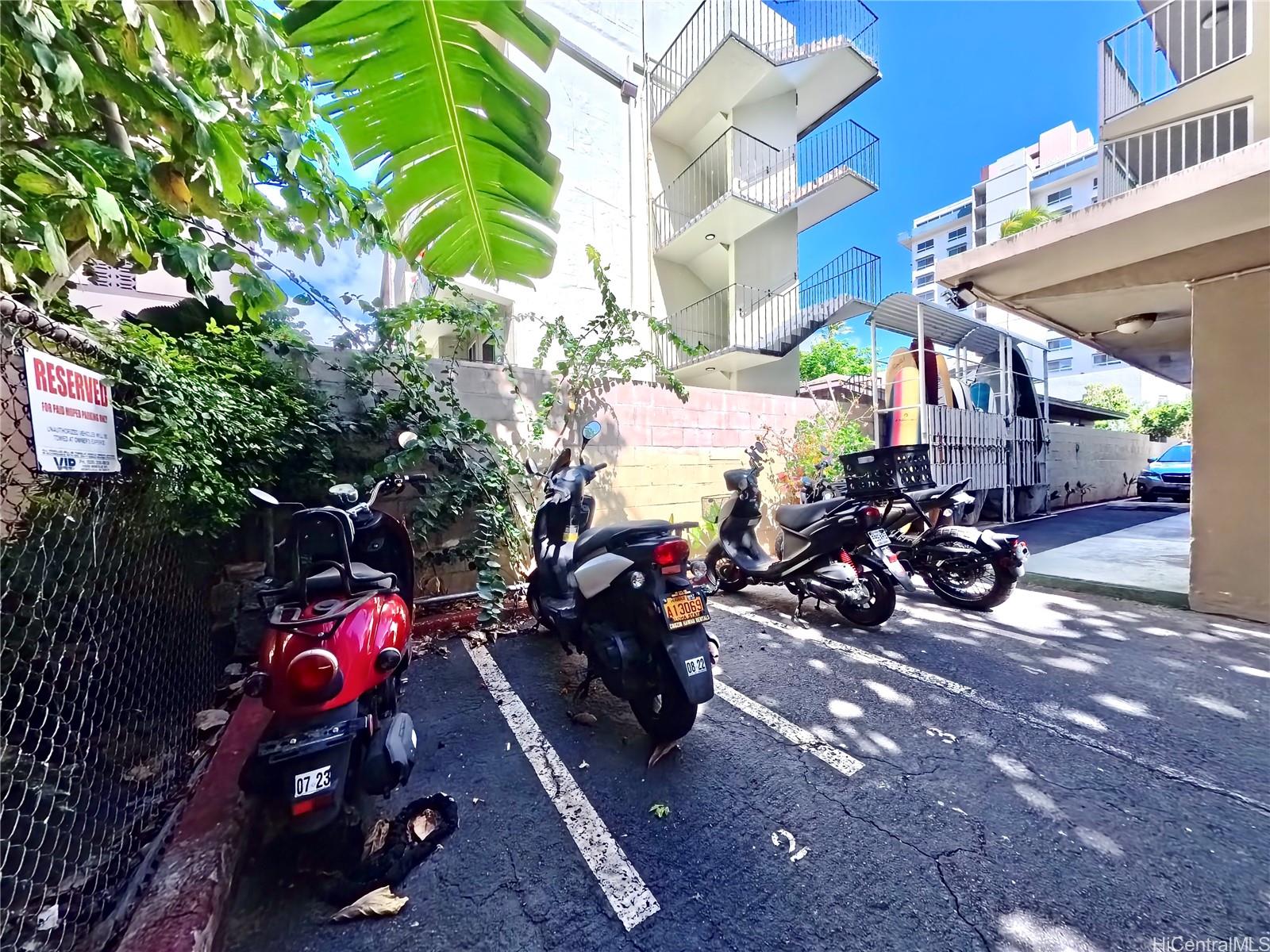 Ainahau Gardens condo # 211, Honolulu, Hawaii - photo 17 of 19