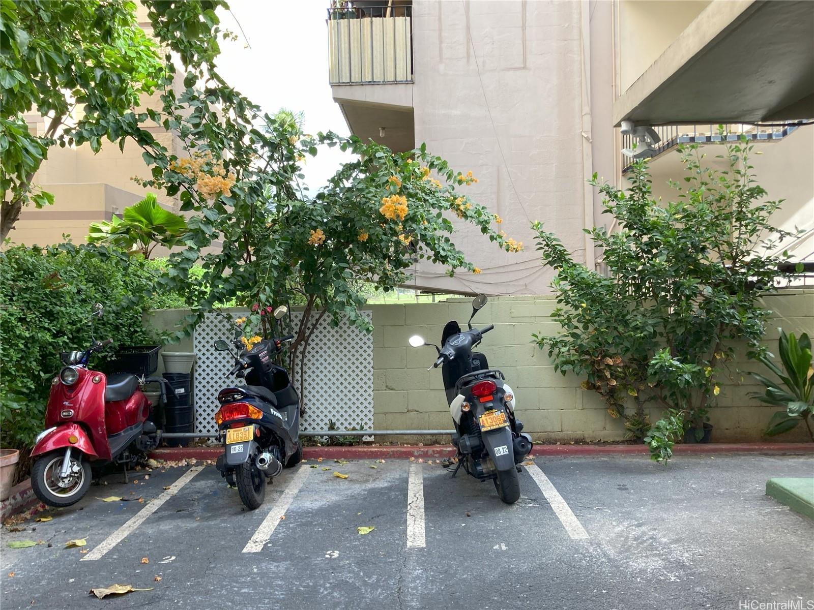 Ainahau Gardens condo # 311, Honolulu, Hawaii - photo 21 of 24