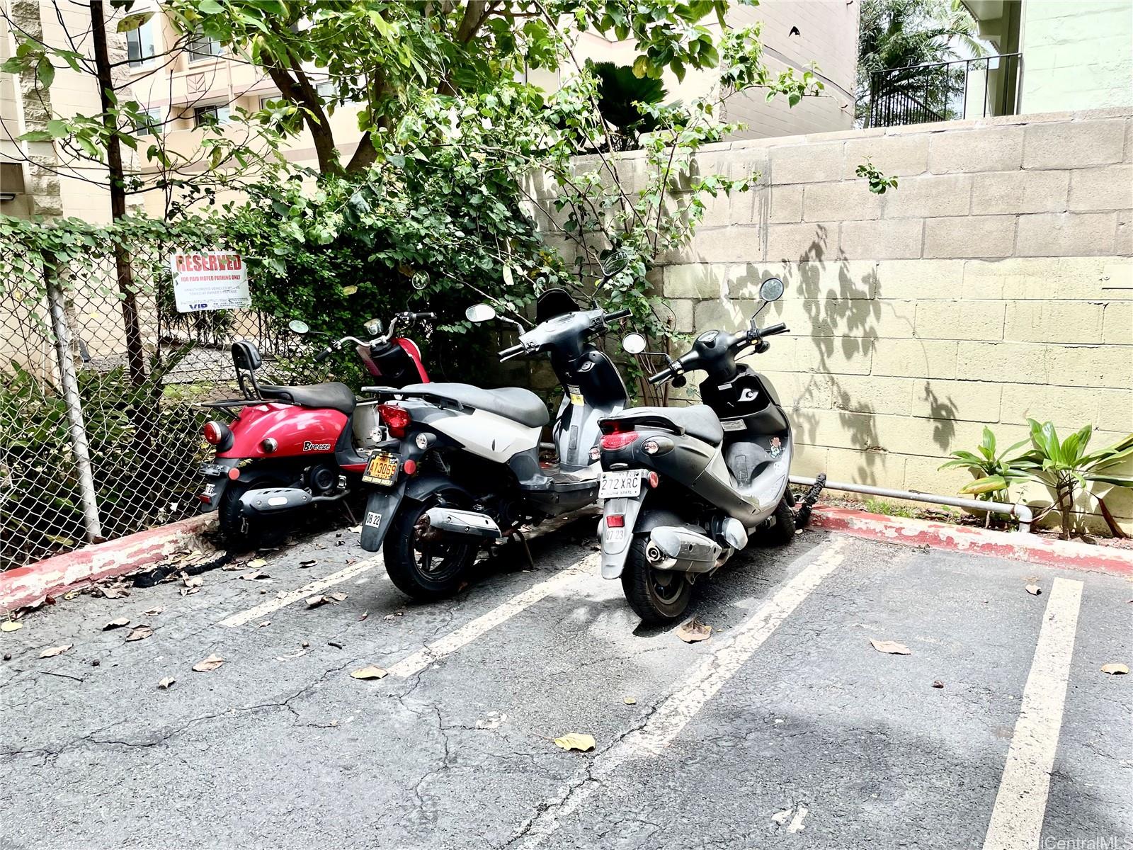 Ainahau Gardens condo # 316, Honolulu, Hawaii - photo 14 of 16