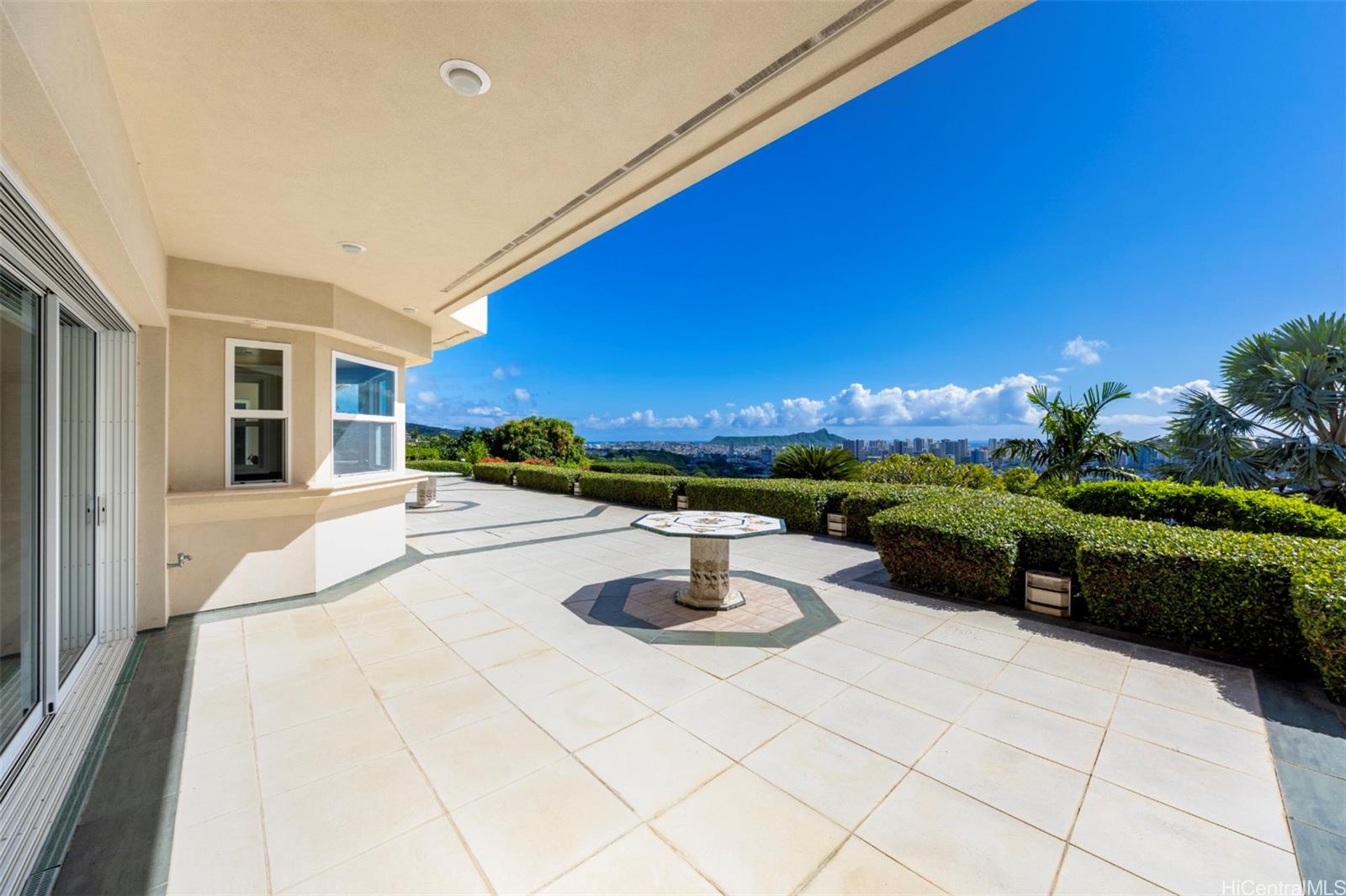 2443  Makiki Hts Drive Makiki Heights, Honolulu home - photo 20 of 25