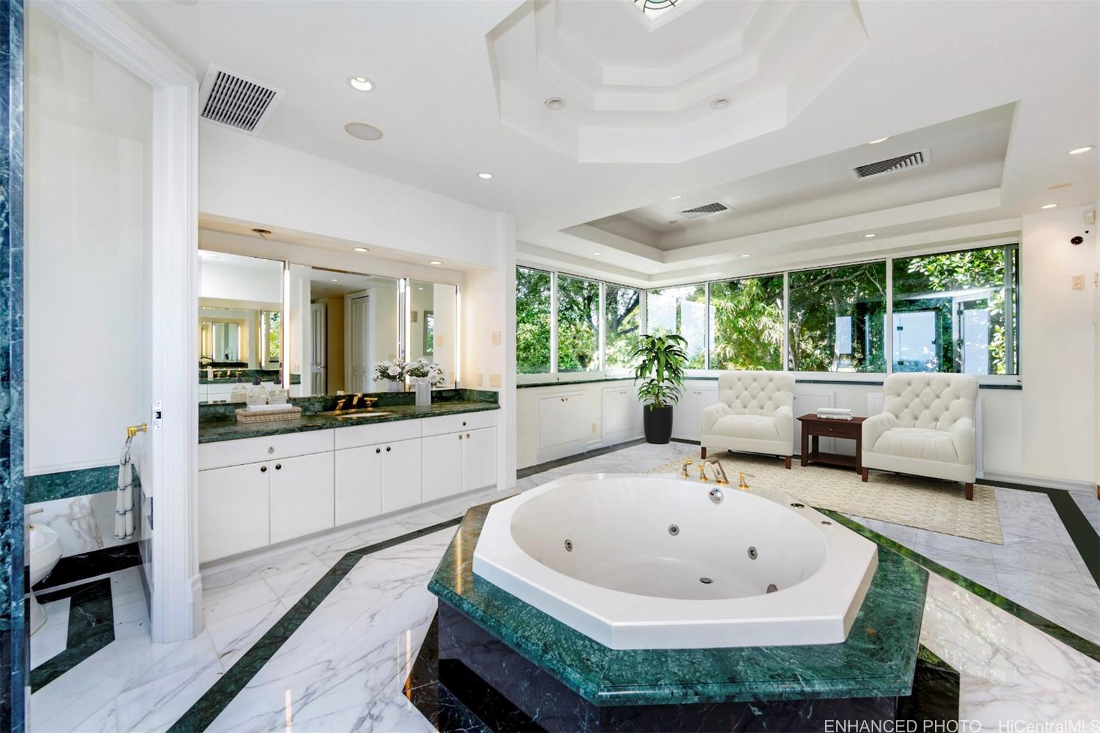 2443  Makiki Hts Drive Makiki Heights, Honolulu home - photo 9 of 25