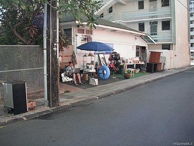 2443 Prince Edward St Honolulu Oahu commercial real estate photo2 of 2