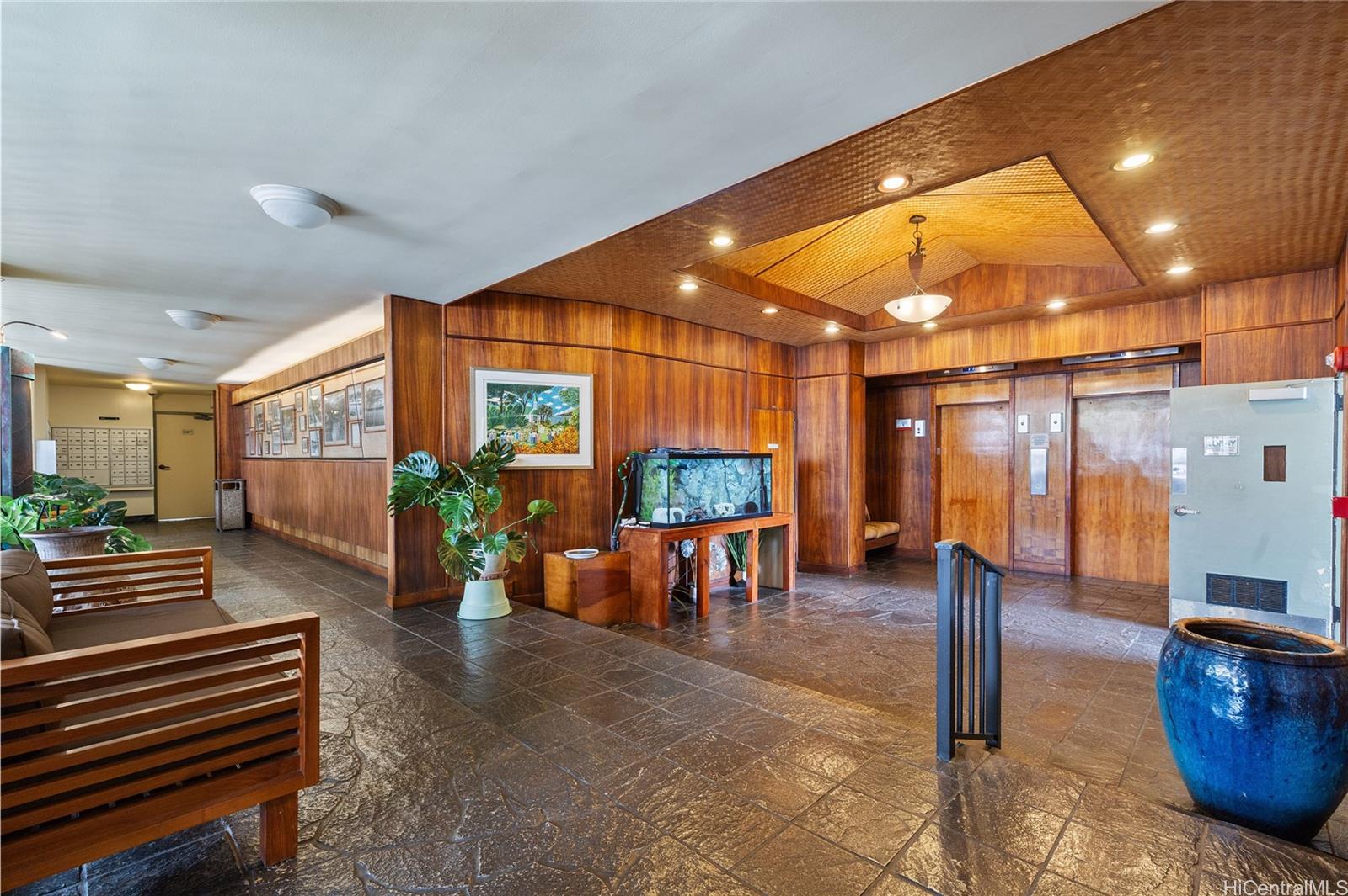 Kaimana Lanais condo # 1805, Honolulu, Hawaii - photo 17 of 25