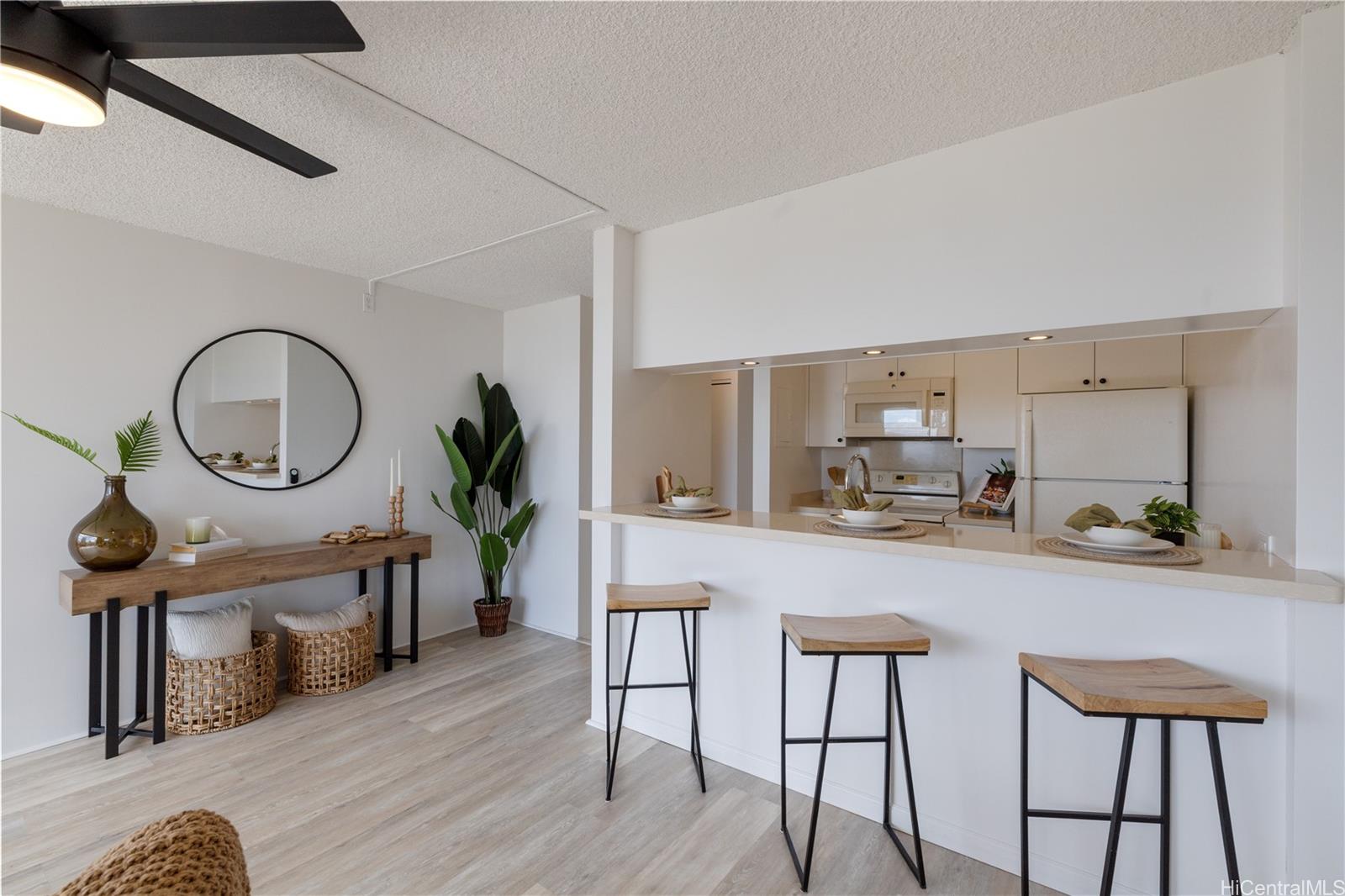 Kaimana Lanais condo # 1805, Honolulu, Hawaii - photo 9 of 25