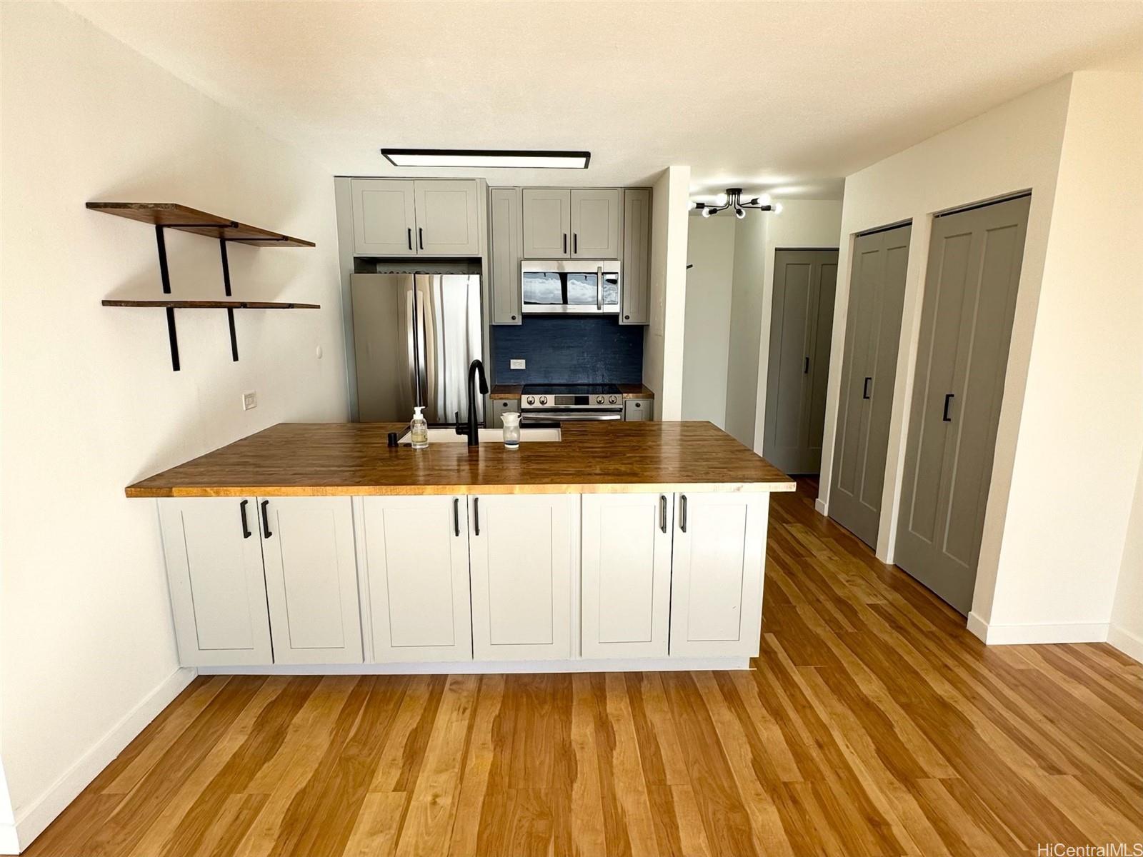 Kaimana Lanais condo # 1903, Honolulu, Hawaii - photo 3 of 24