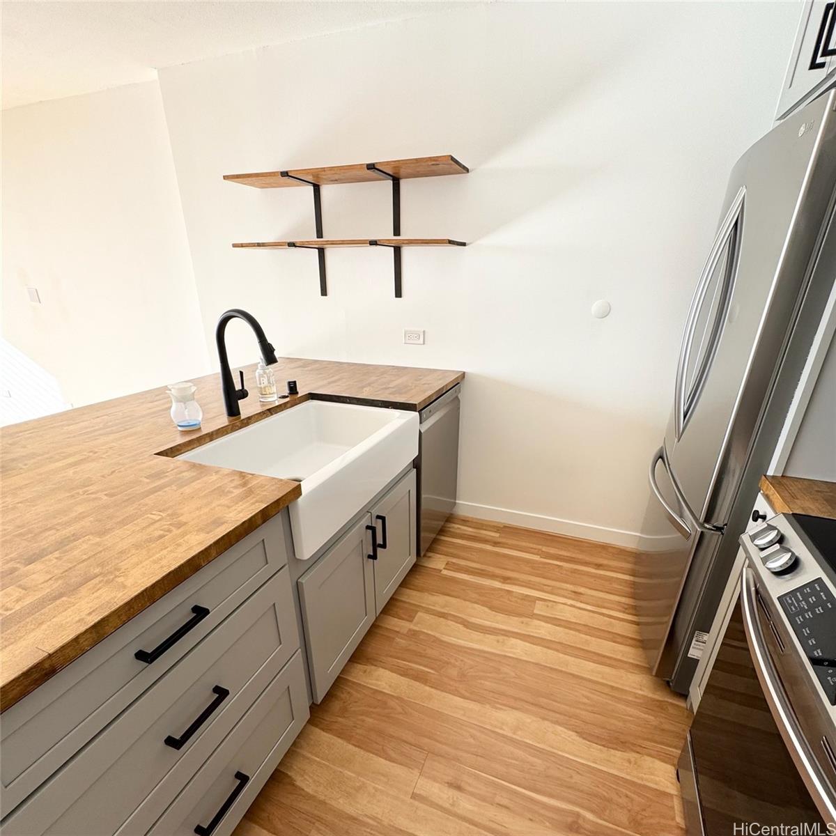 Kaimana Lanais condo # 1903, Honolulu, Hawaii - photo 7 of 24