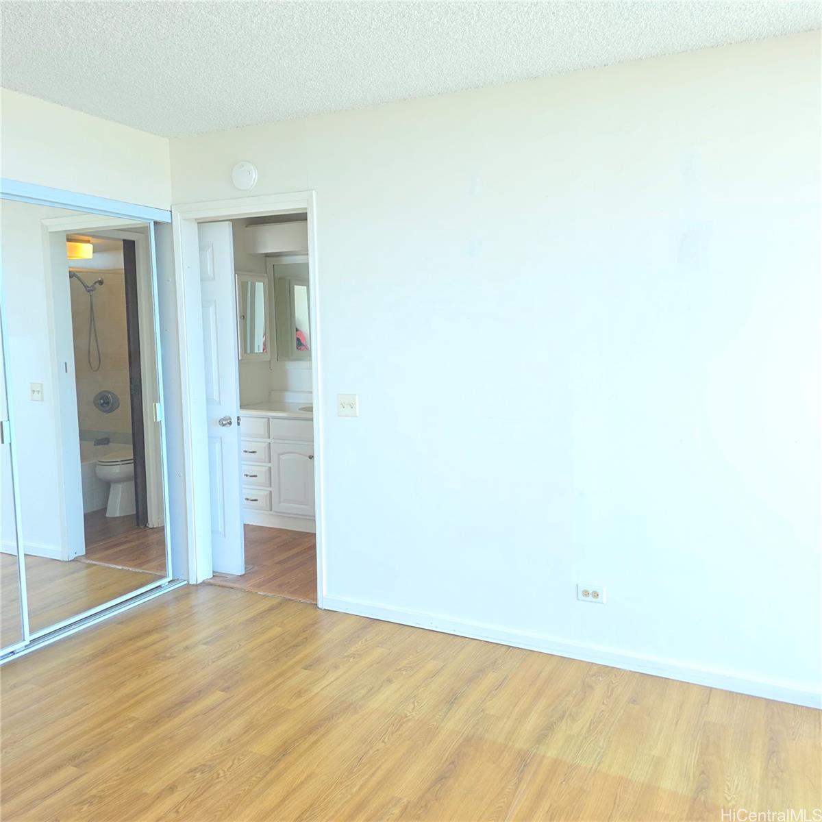 2444 Hihiwai St Honolulu - Rental - photo 13 of 25