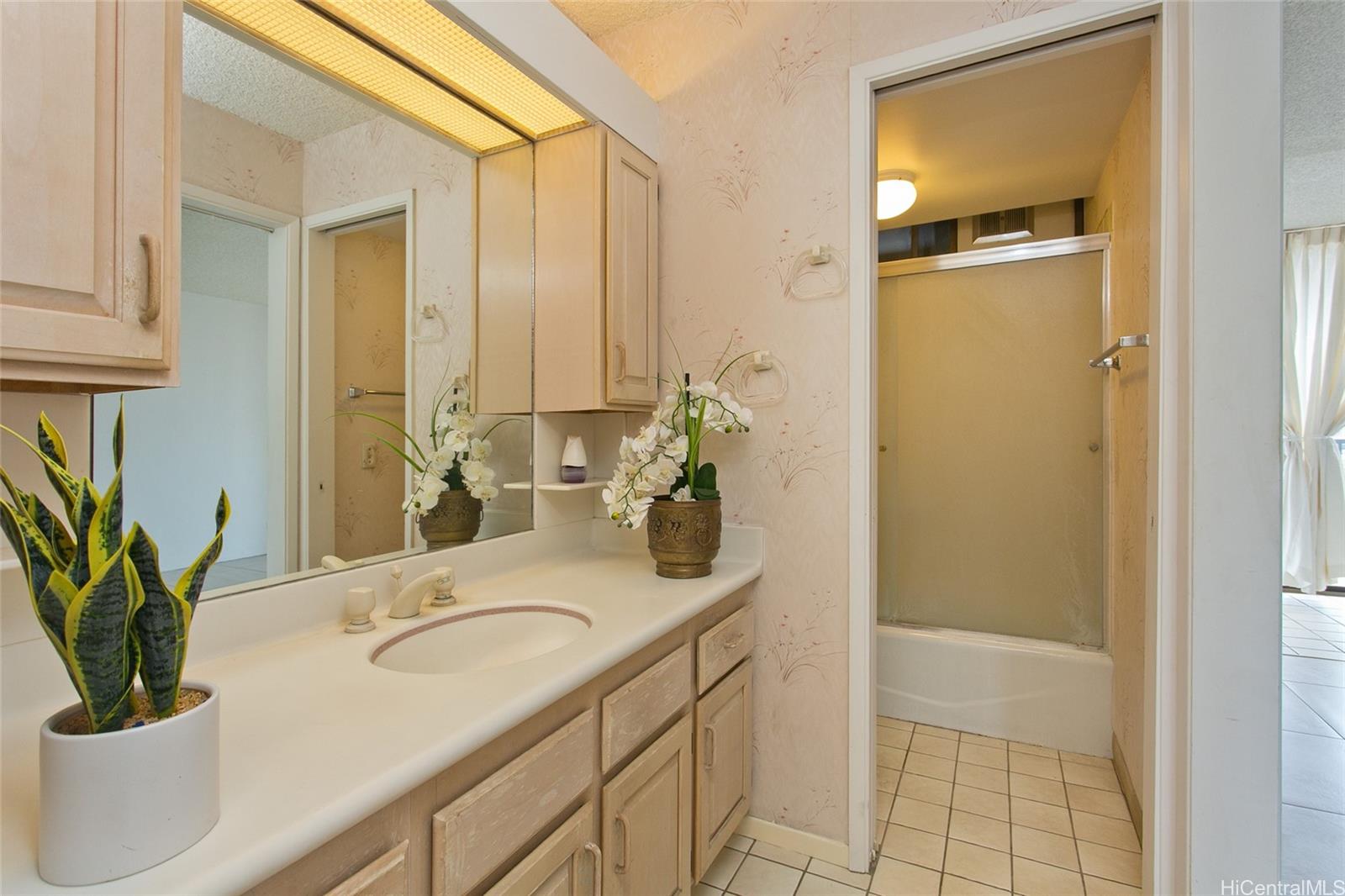 Kaimana Lanais condo # 804, Honolulu, Hawaii - photo 8 of 13