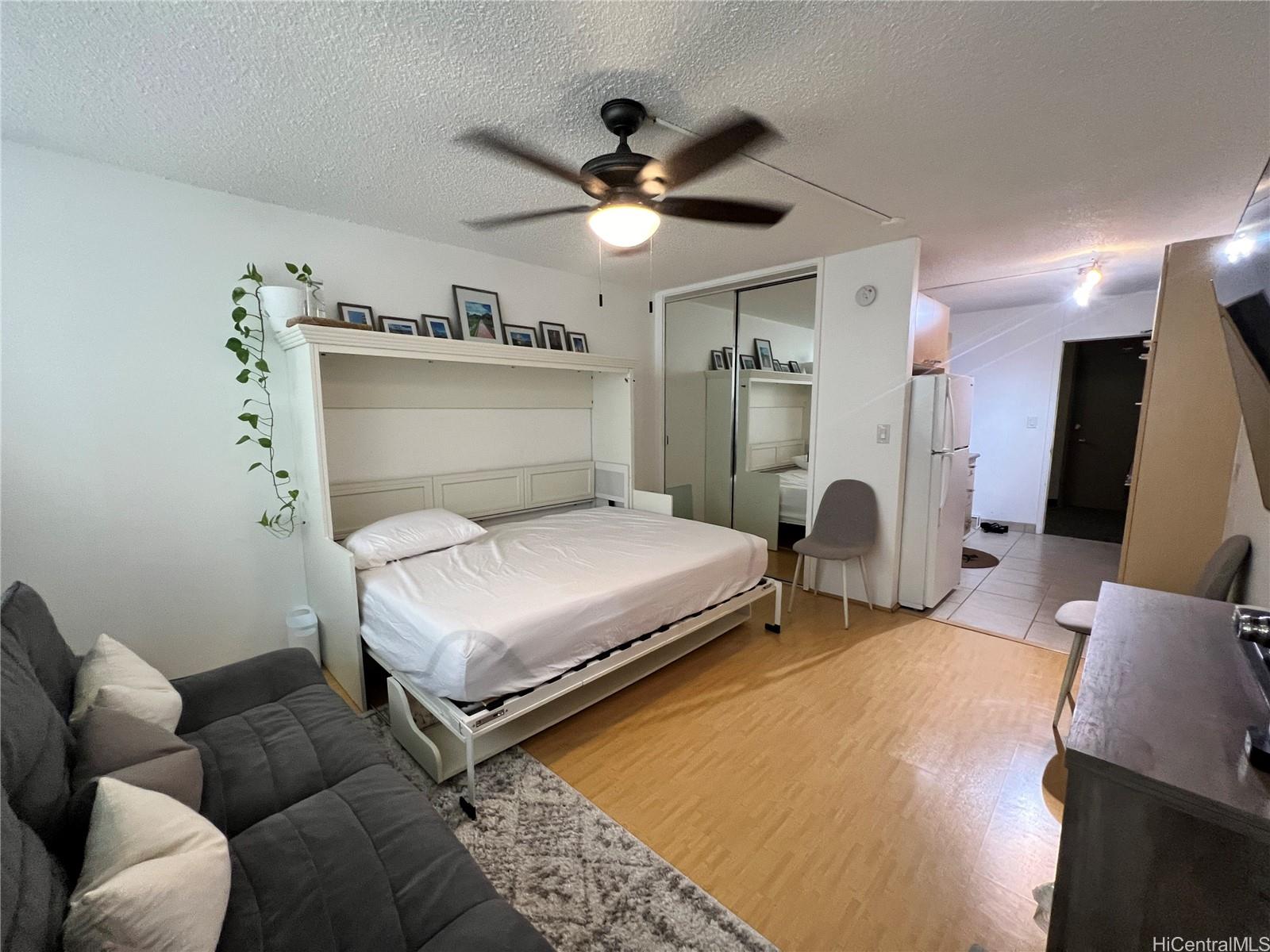 2444 Tusitala St Honolulu - Rental - photo 2 of 8