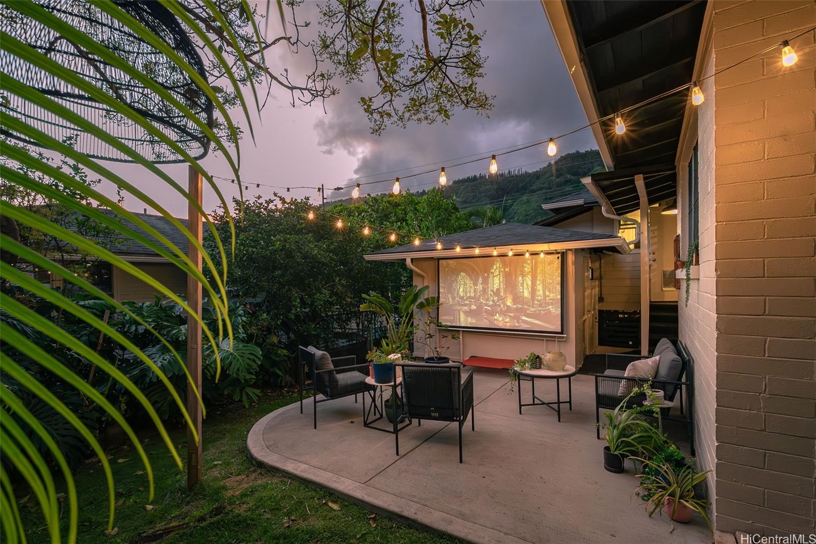 2445  10th Ave Palolo, Diamond Head home - photo 2 of 25