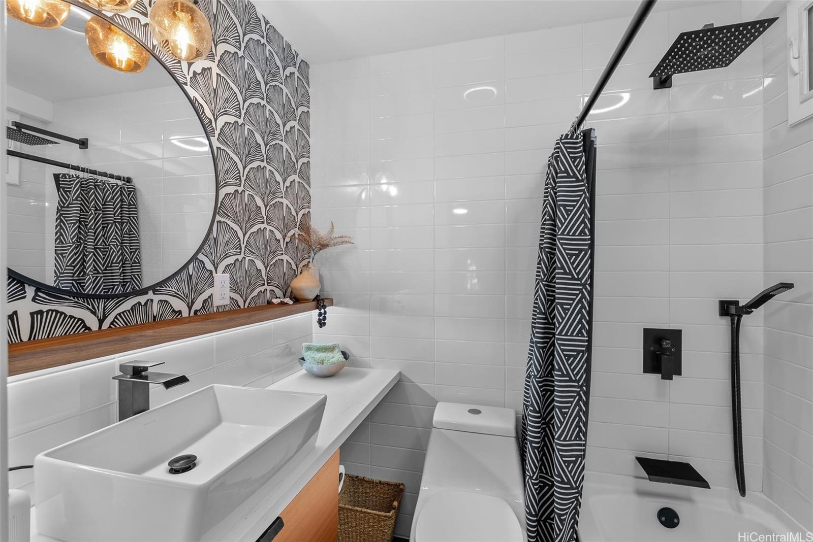 2445  10th Ave Palolo, Diamond Head home - photo 10 of 25