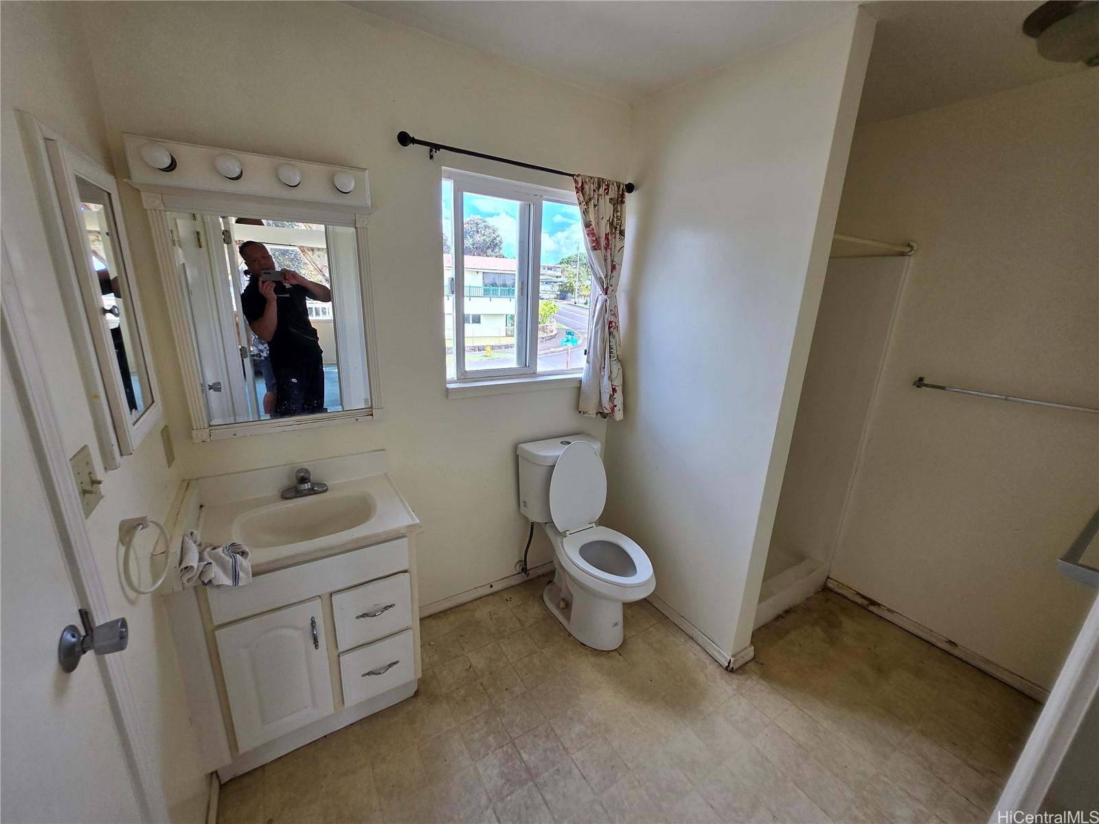 2447 Auhuhu St Pearl City - Rental - photo 11 of 19