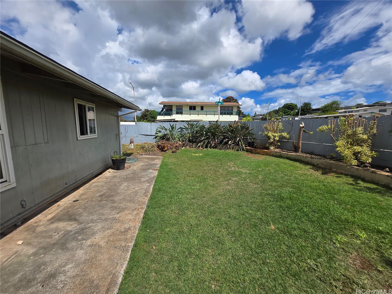 2447 Auhuhu St Pearl City - Rental - photo 17 of 19