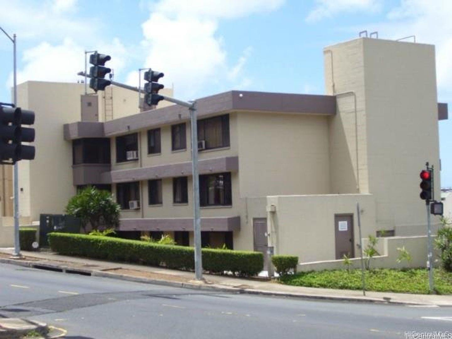 245 Iolani Ave Honolulu - Rental - photo 6 of 6