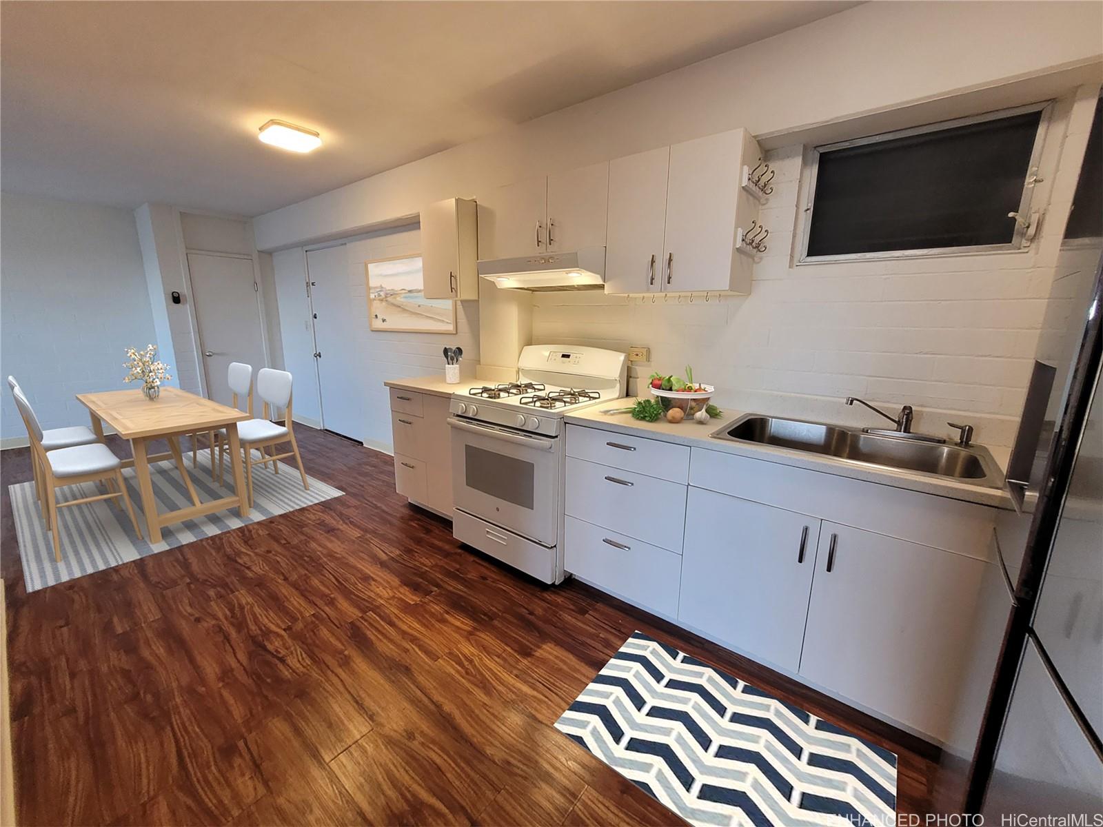 Terrace Apts condo # 23, Honolulu, Hawaii - photo 3 of 16