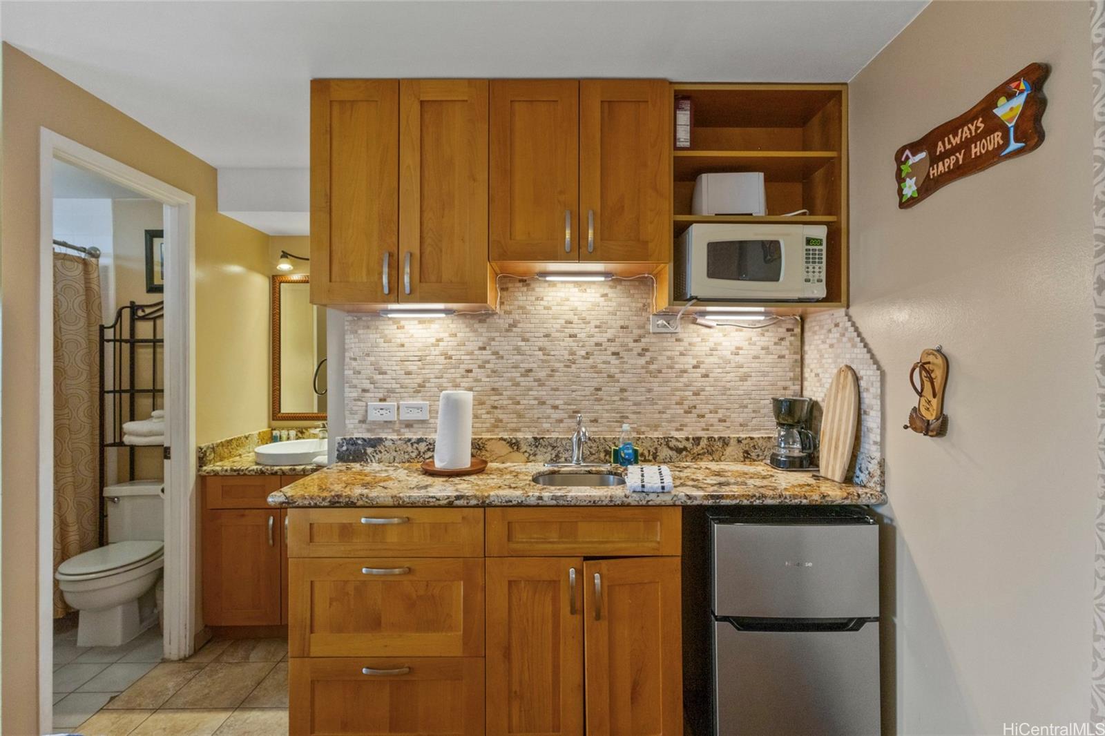 Kuhio Village 2 condo # 1002A, Honolulu, Hawaii - photo 8 of 14