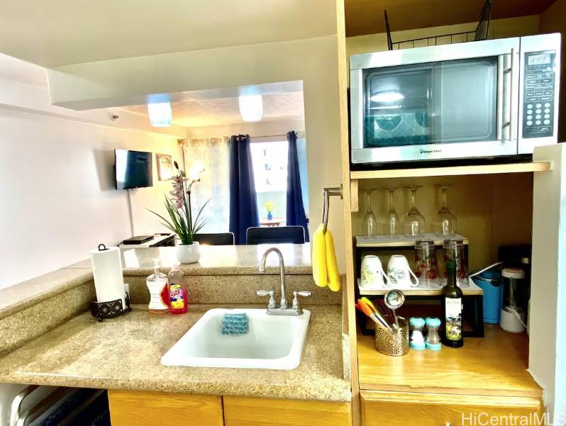 Kuhio Village 2 condo # 1005A, Honolulu, Hawaii - photo 13 of 21