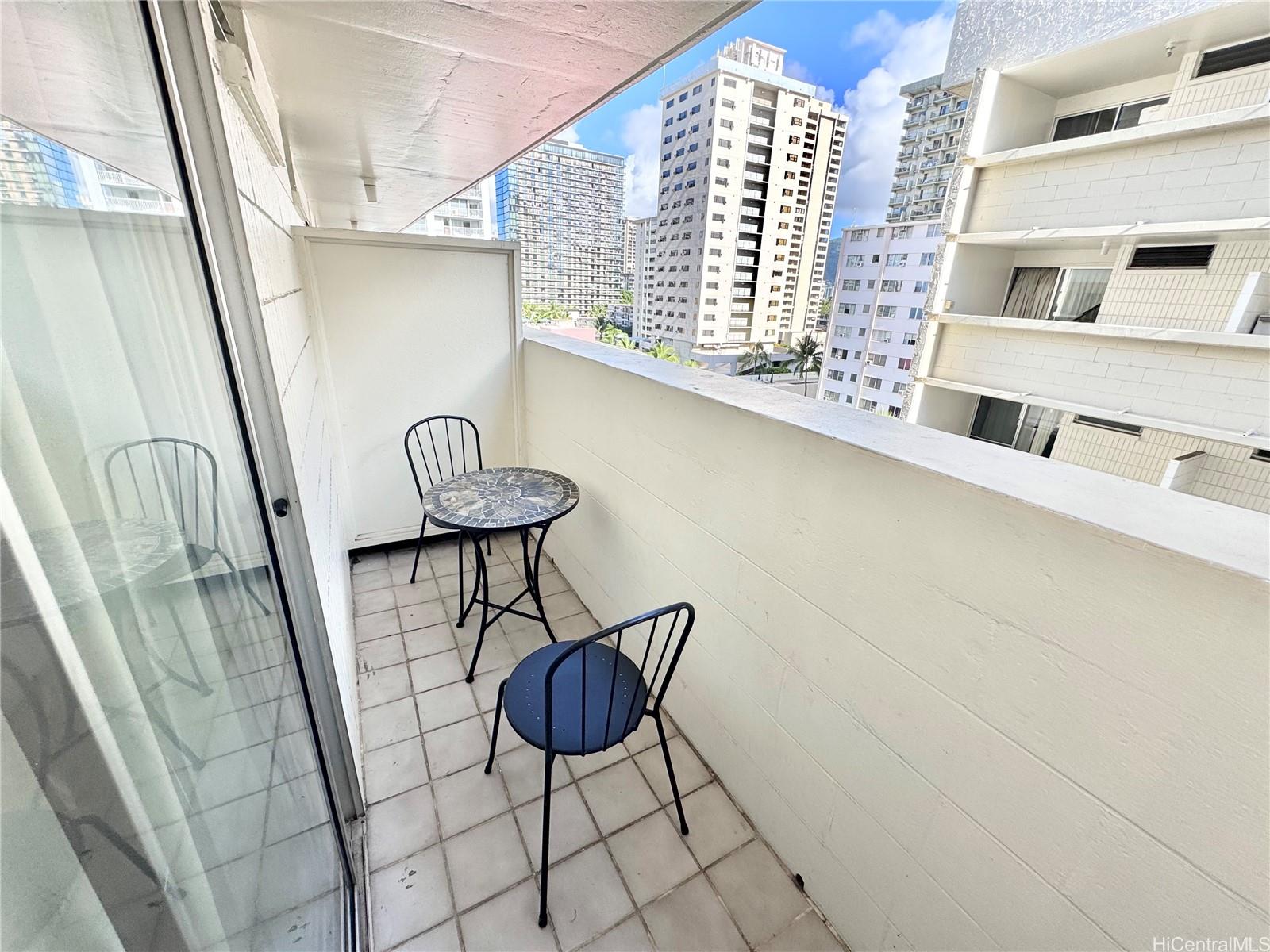 Kuhio Village 2 condo # 1008A, Honolulu, Hawaii - photo 6 of 9