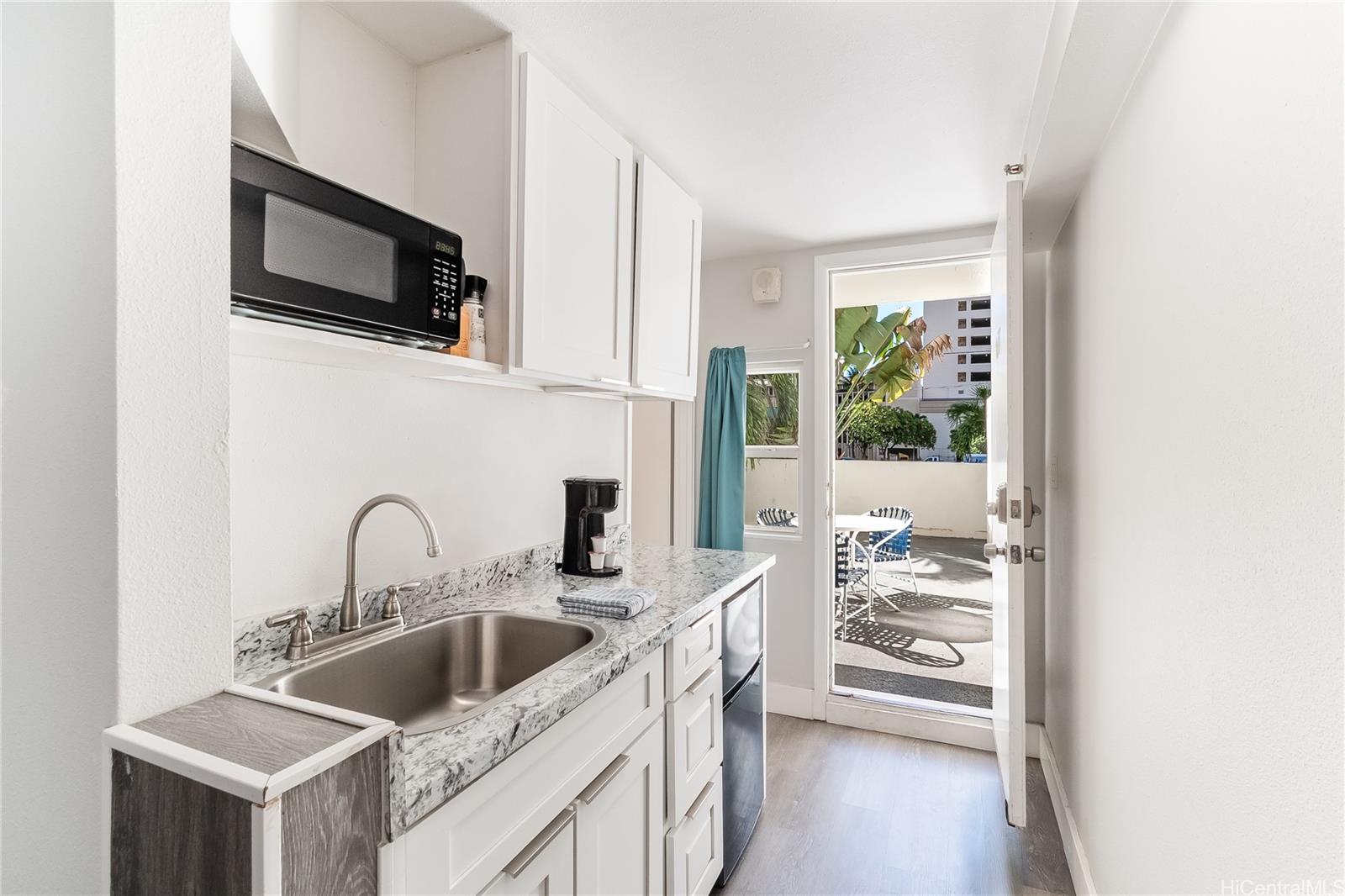 Kuhio Village 2 condo # 201A, Honolulu, Hawaii - photo 5 of 15