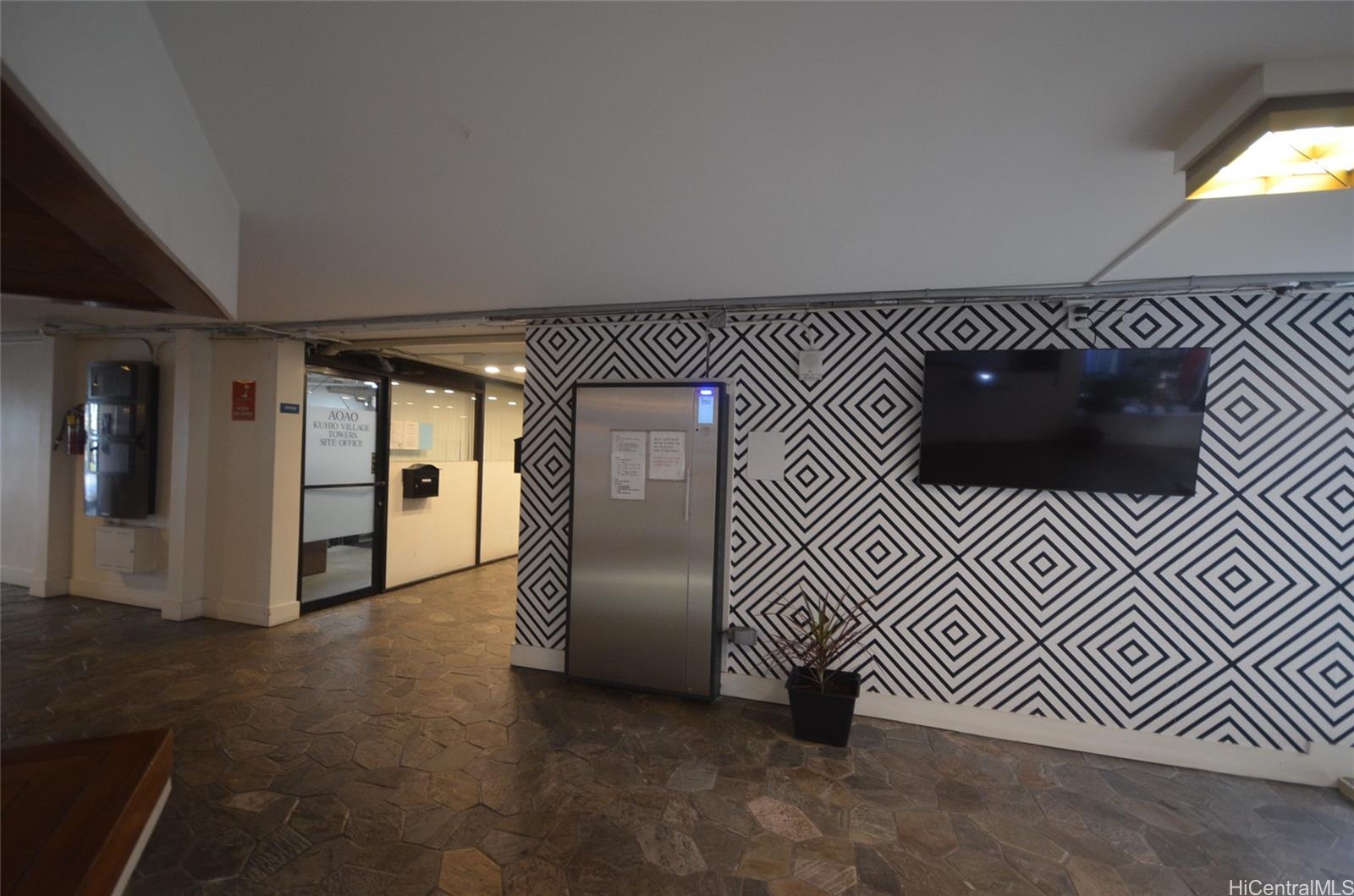 Kuhio Village 2 condo # 202A, Honolulu, Hawaii - photo 14 of 15