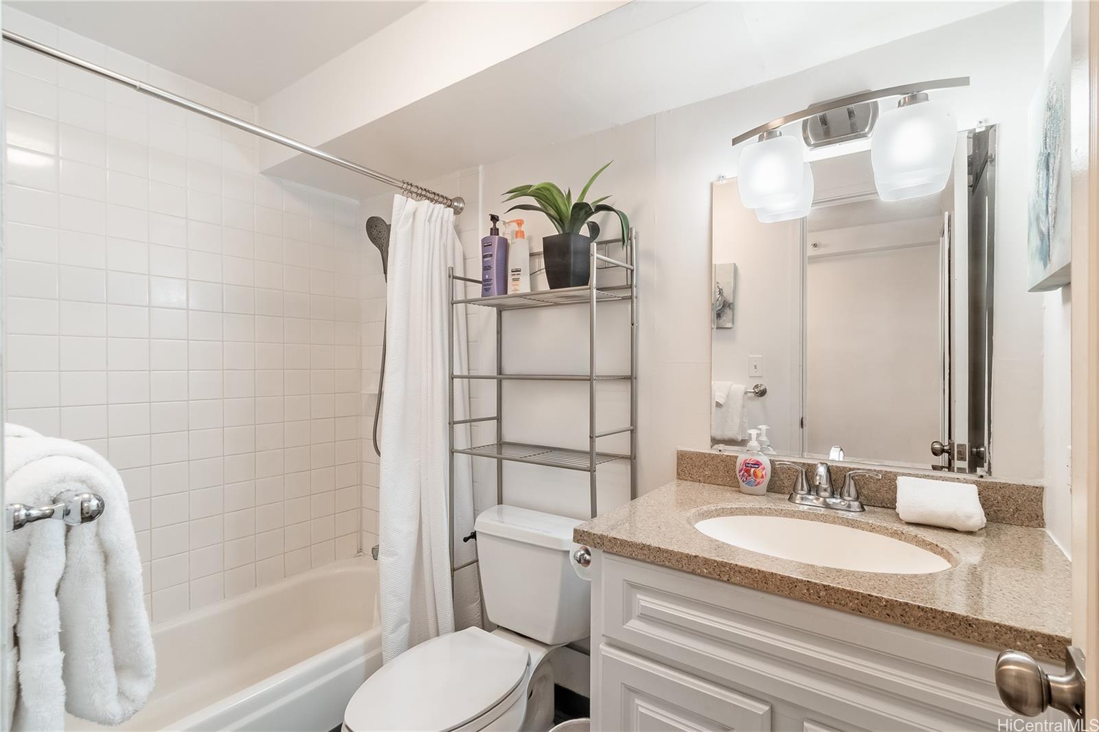 Kuhio Village 2 condo # 208A, Honolulu, Hawaii - photo 12 of 14