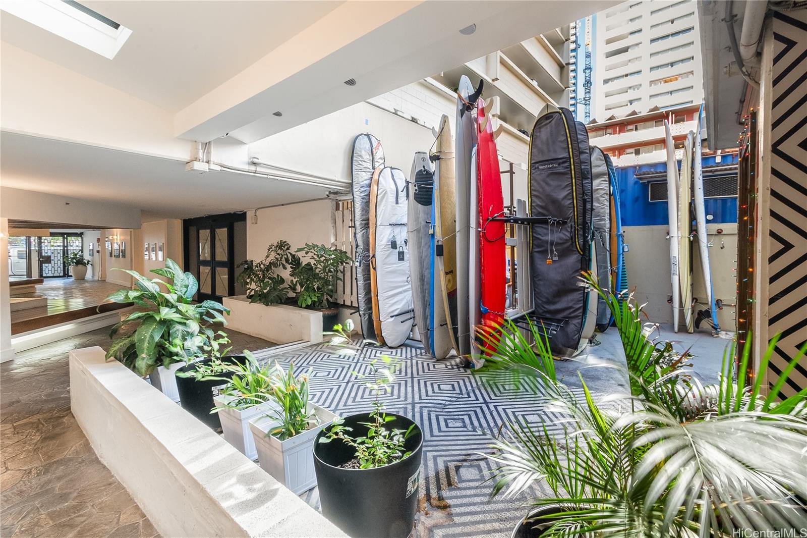 Kuhio Village 2 condo # 208A, Honolulu, Hawaii - photo 4 of 14