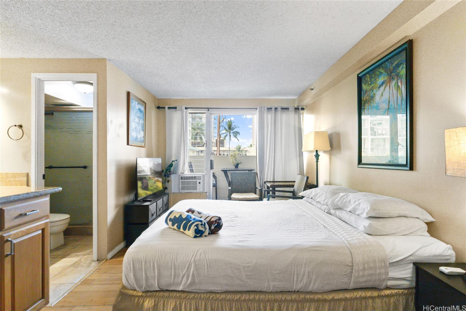 Kuhio Village 2 condo # 410A, Honolulu, Hawaii - photo 5 of 14